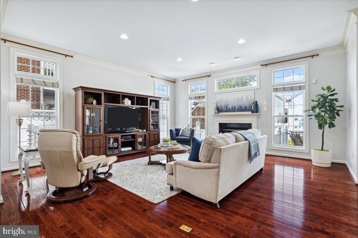 VILLAGES OF URBANA - Residential