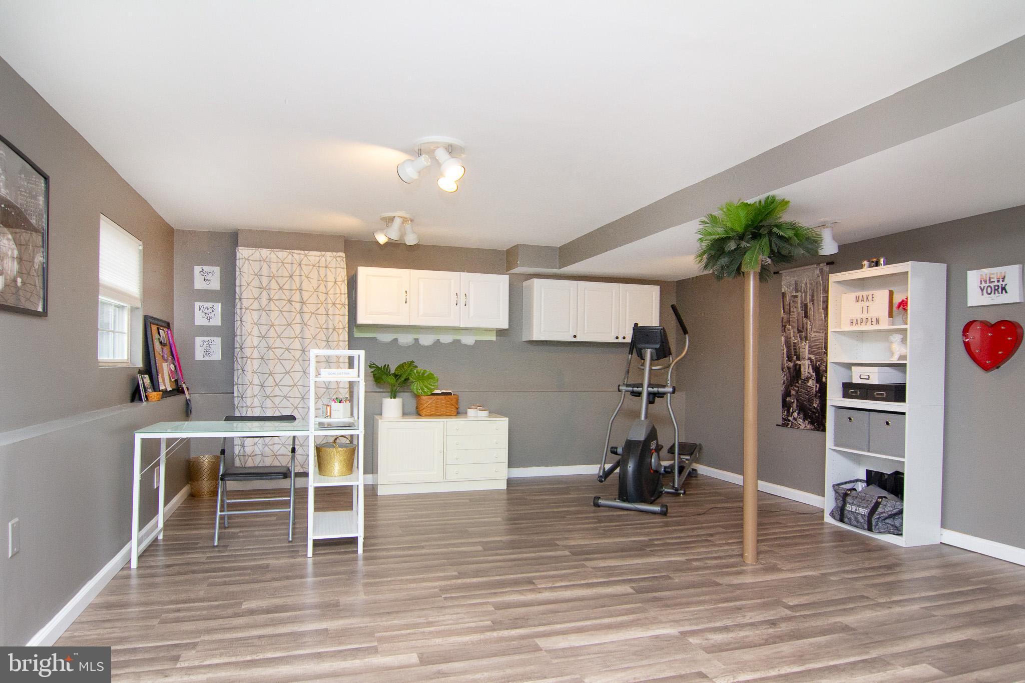 SUTTON HILL - Residential