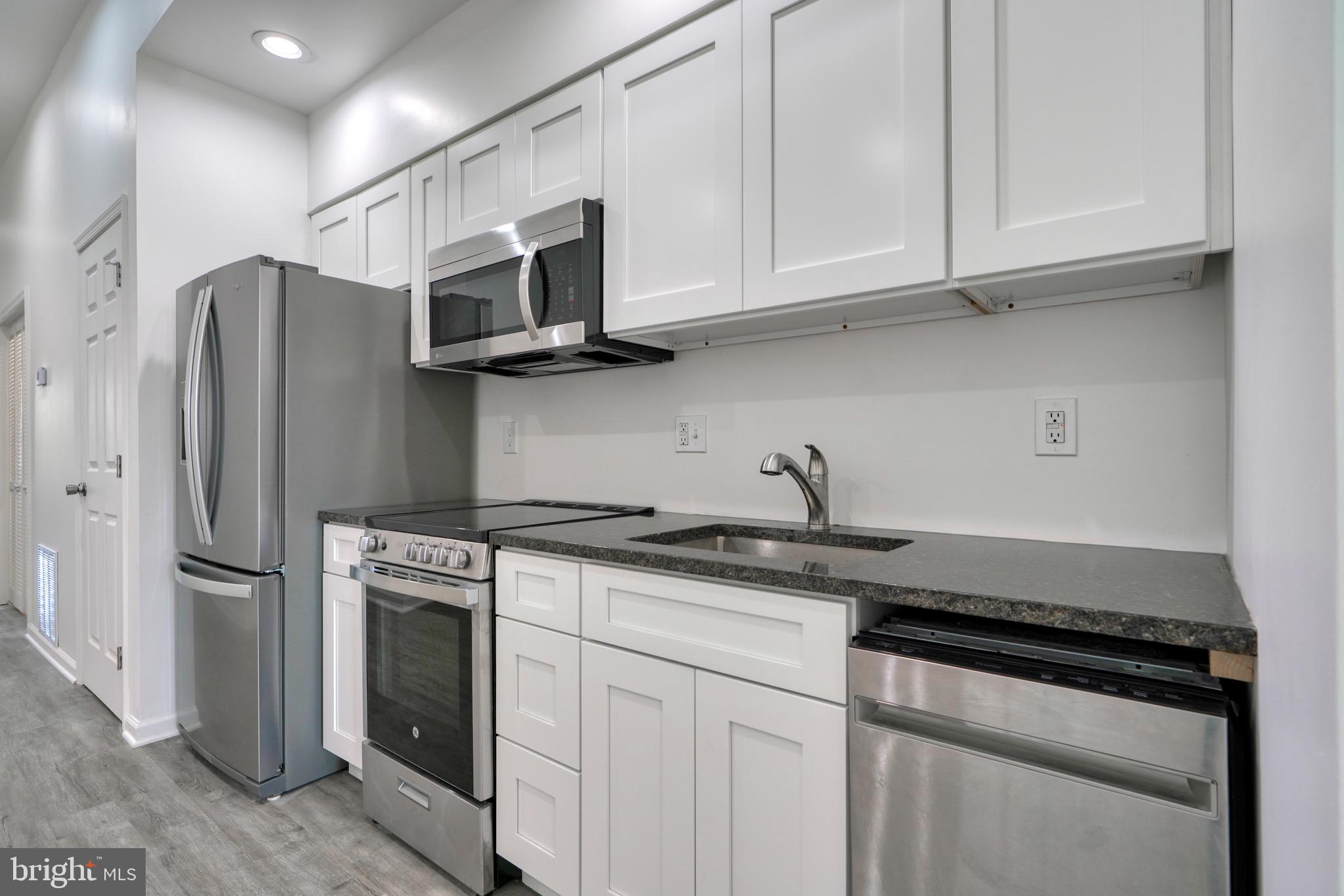 STATION NORTH ARTS DISTRICT - Residential Lease