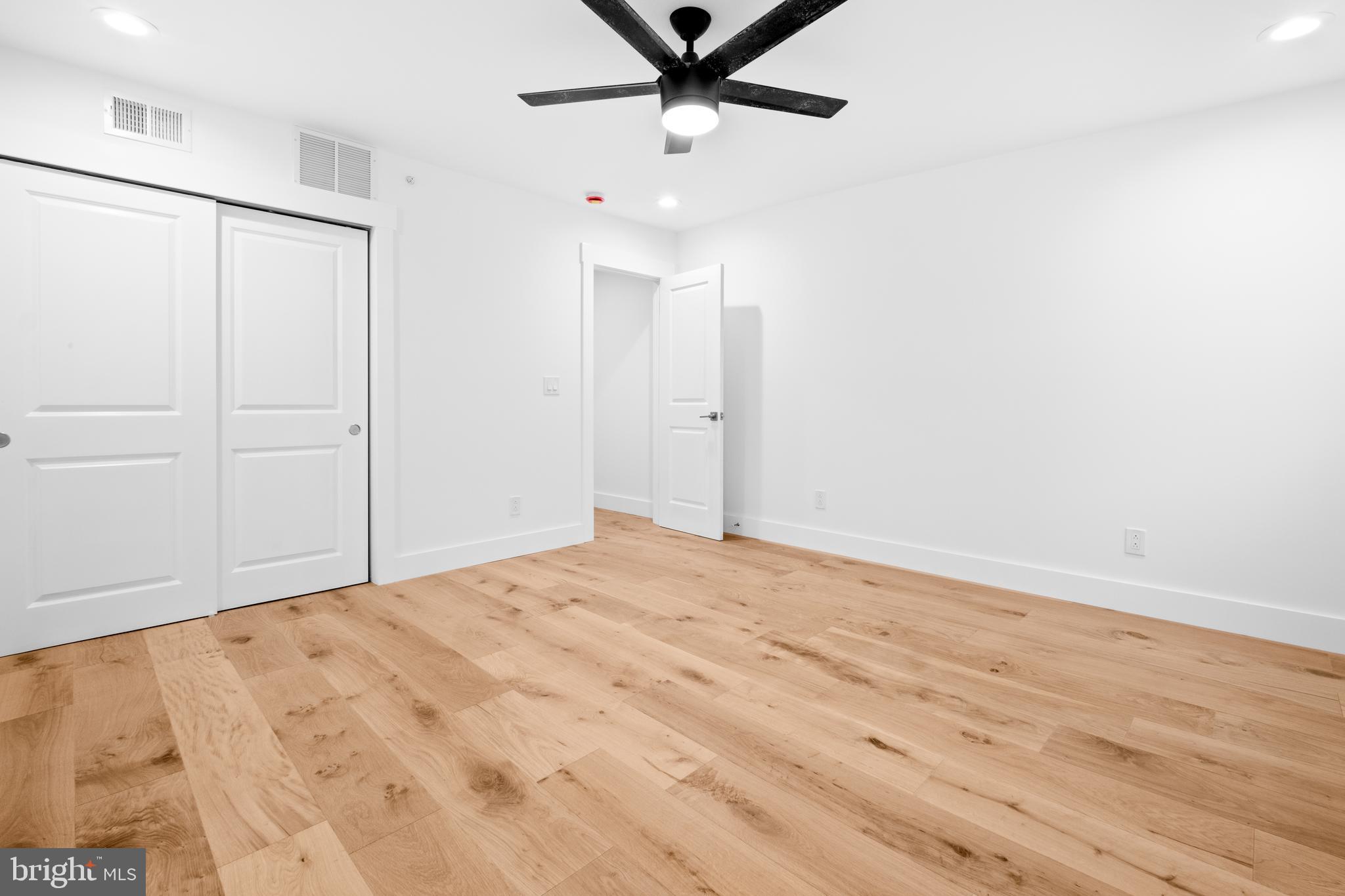 EAST KENSINGTON - Residential Lease