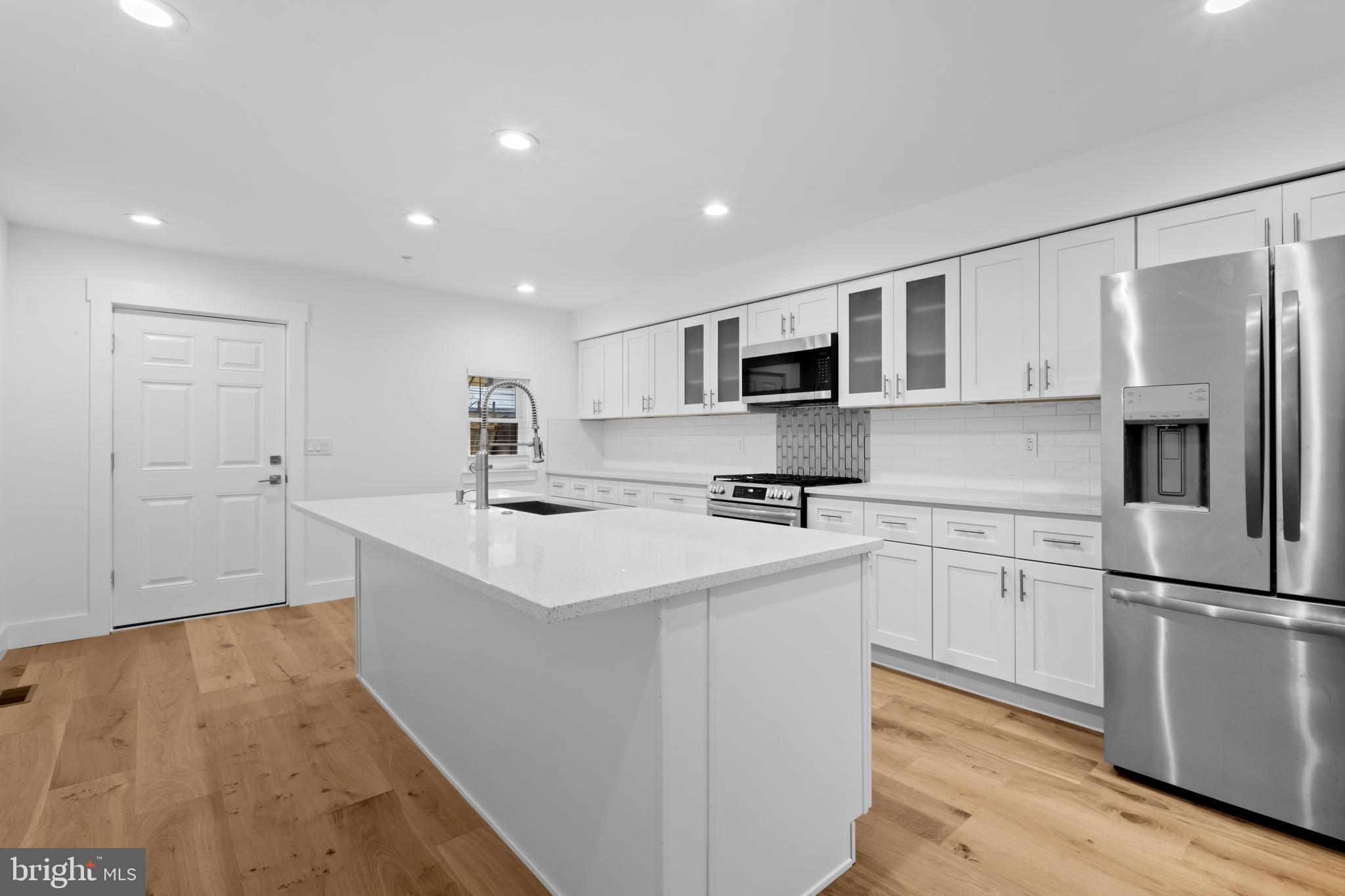 EAST KENSINGTON - Residential Lease