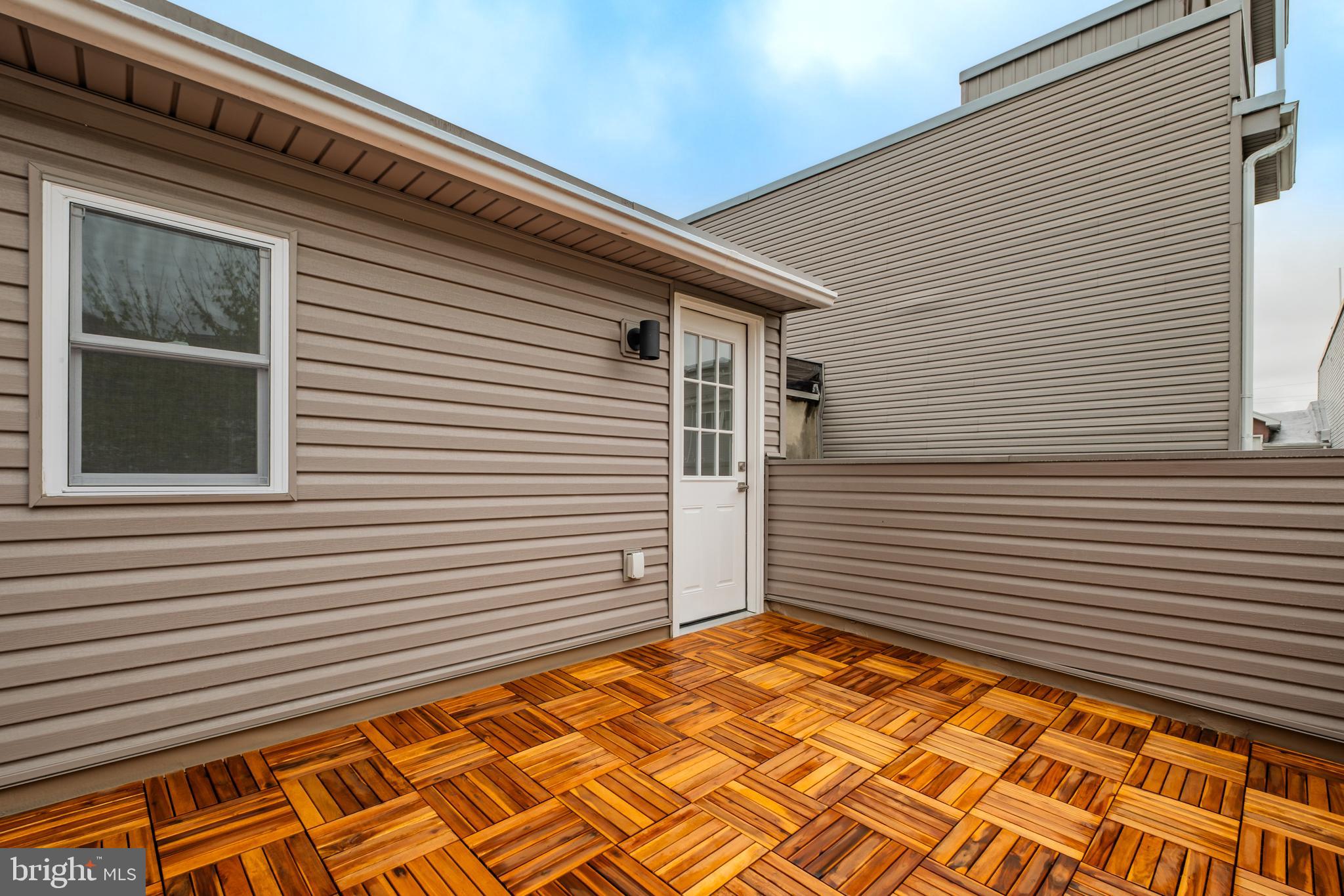 EAST KENSINGTON - Residential Lease