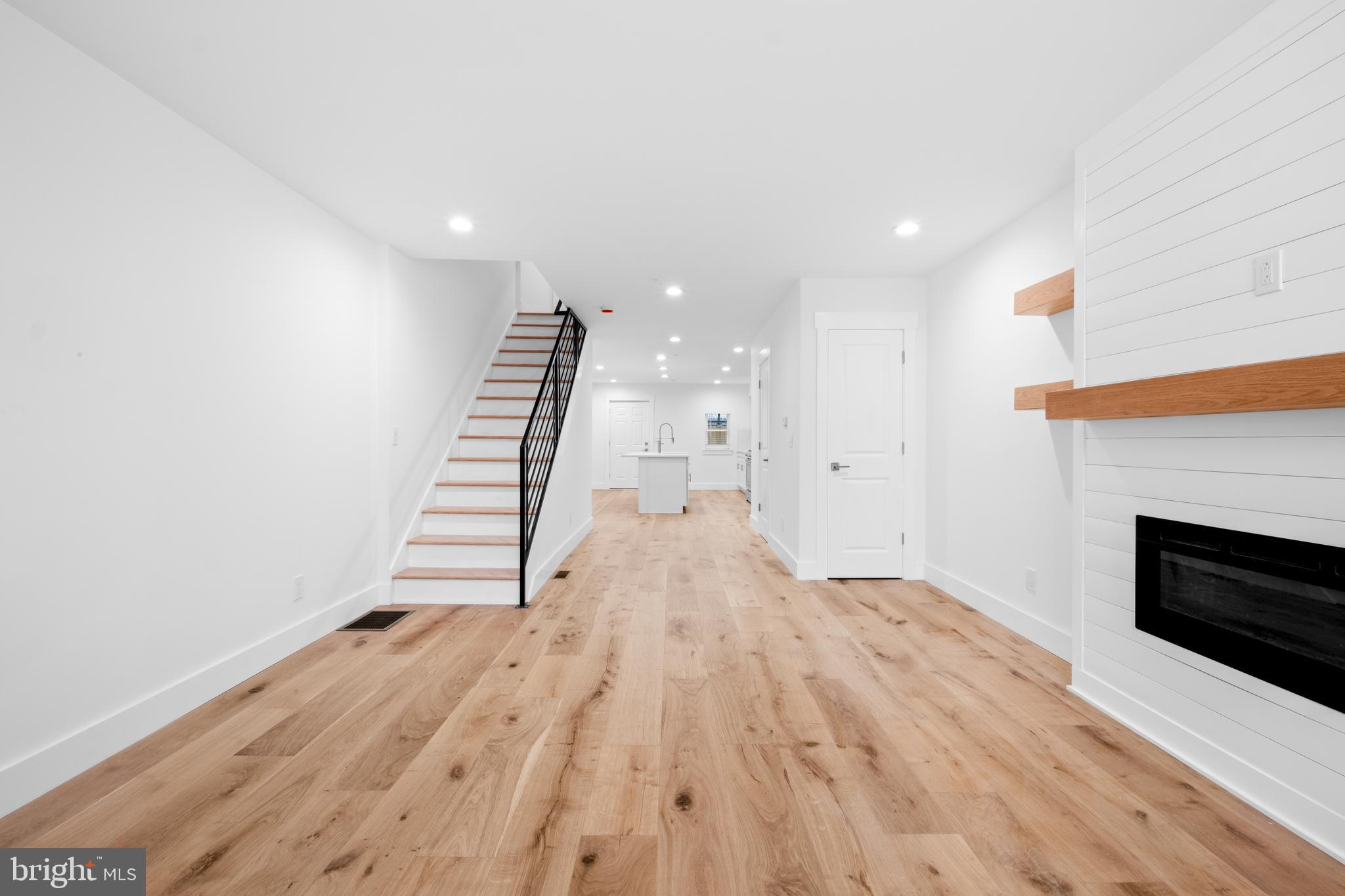 EAST KENSINGTON - Residential Lease