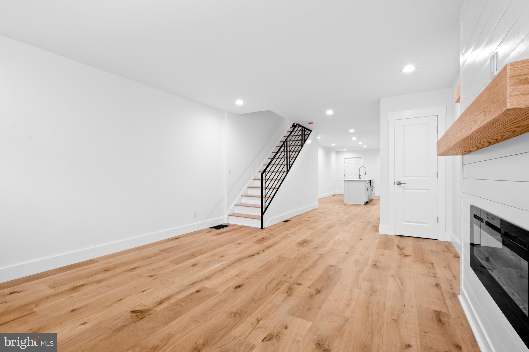 EAST KENSINGTON - Residential Lease