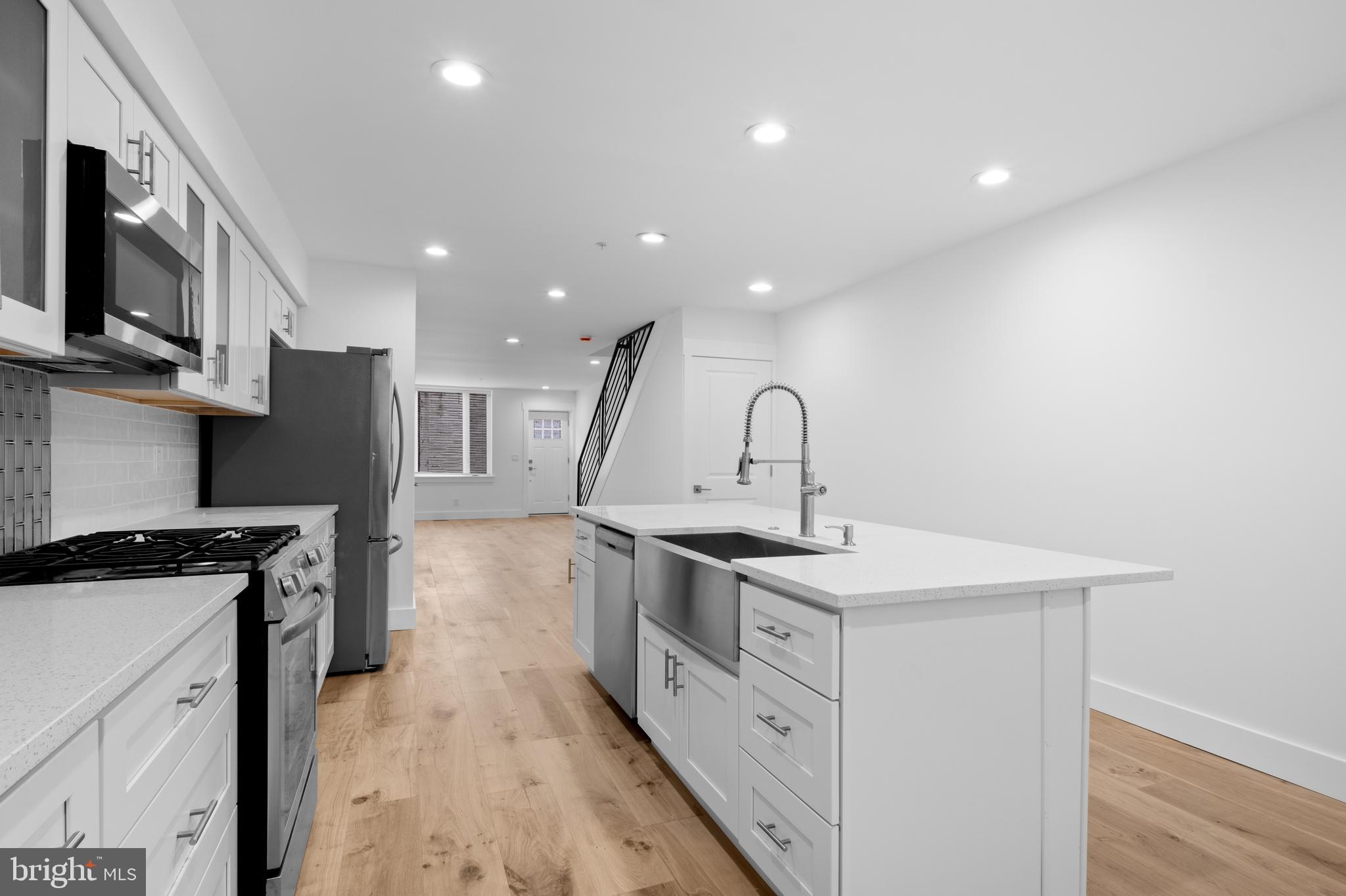 EAST KENSINGTON - Residential Lease