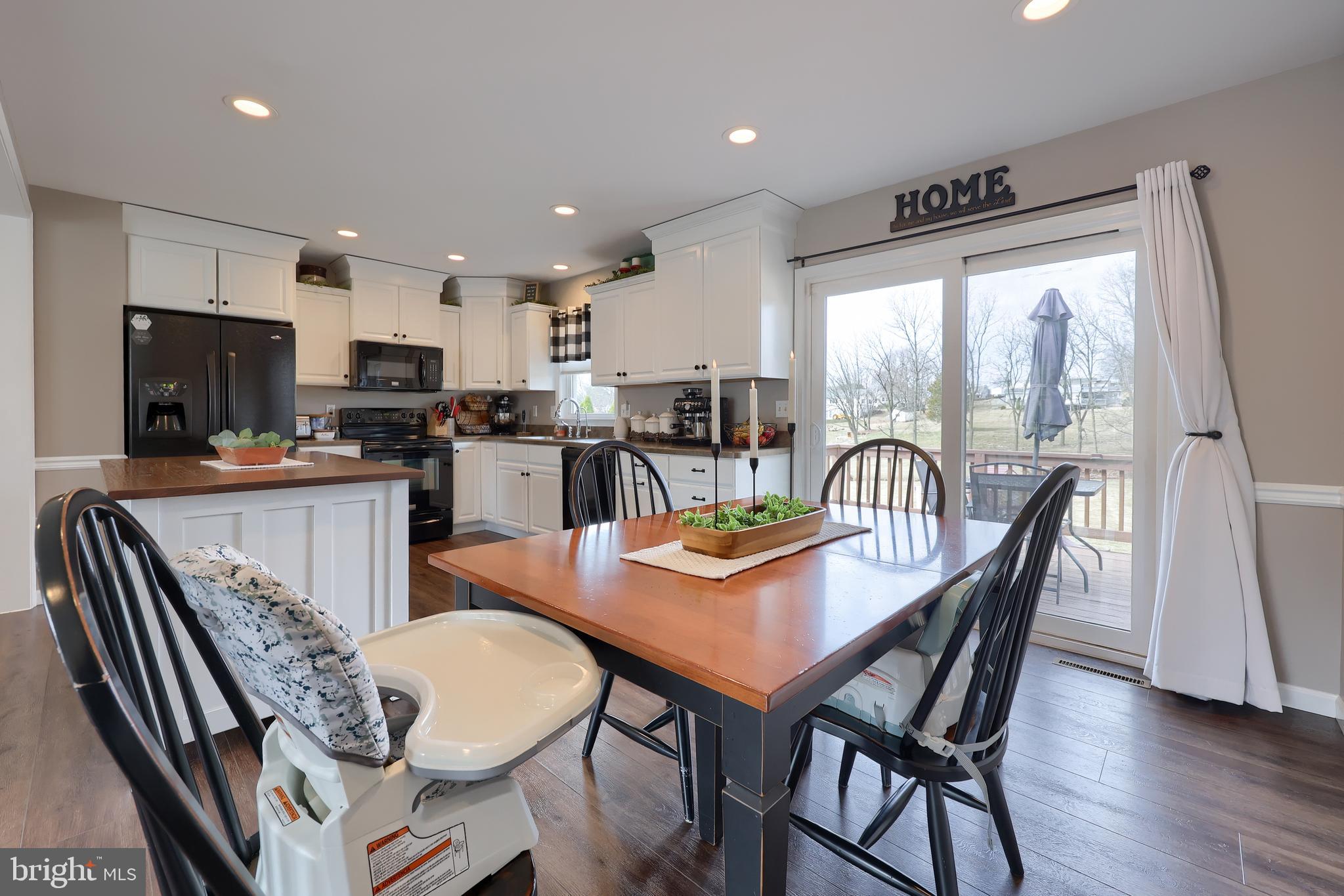 FIVEPOINTVILLE - Residential