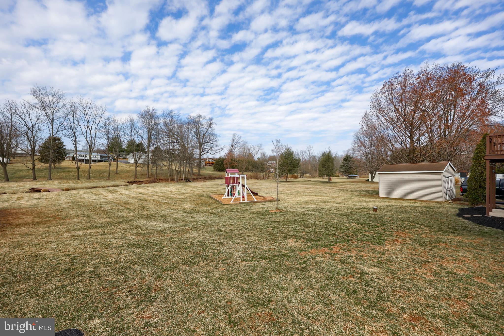 FIVEPOINTVILLE - Residential