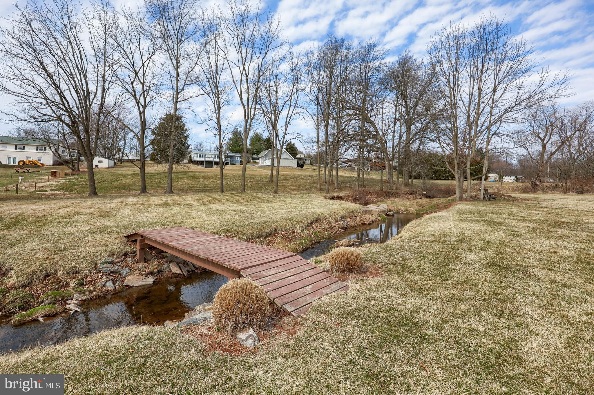 FIVEPOINTVILLE - Residential