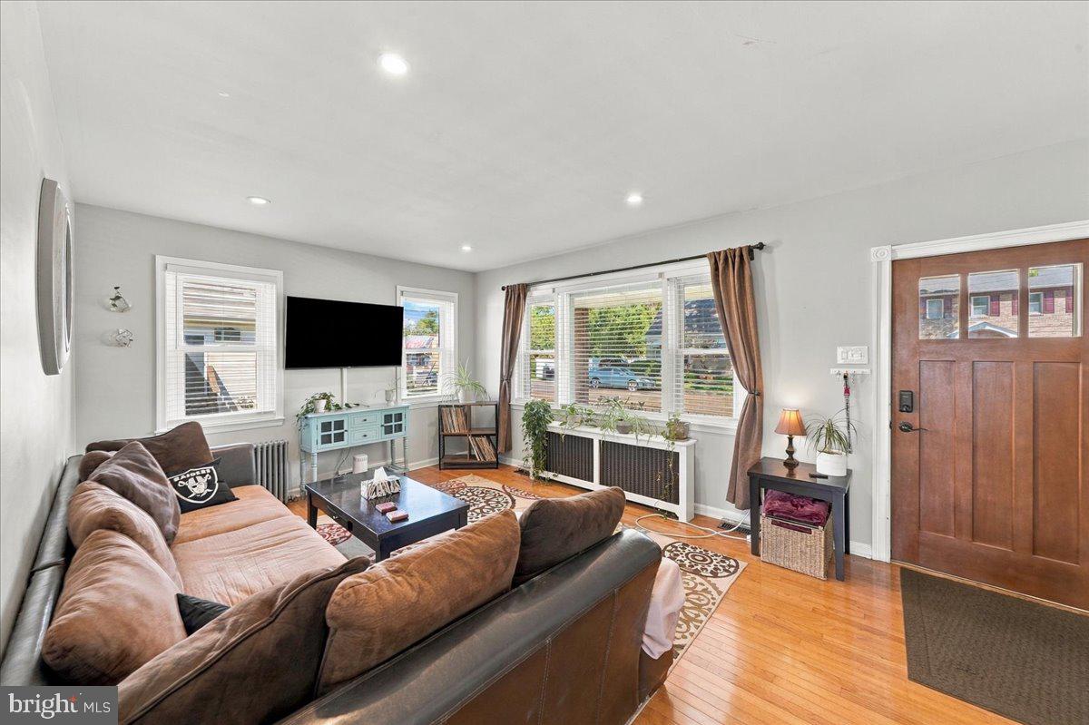 227 HAZEL AVENUE