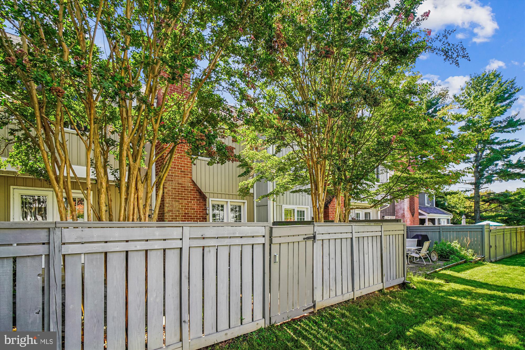 HIGHLAND HALL - Residential