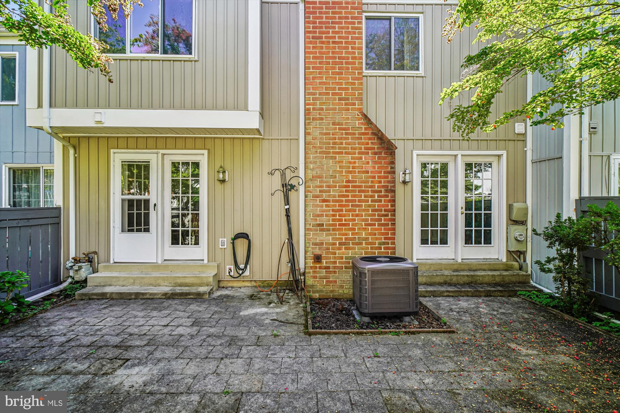 HIGHLAND HALL - Residential