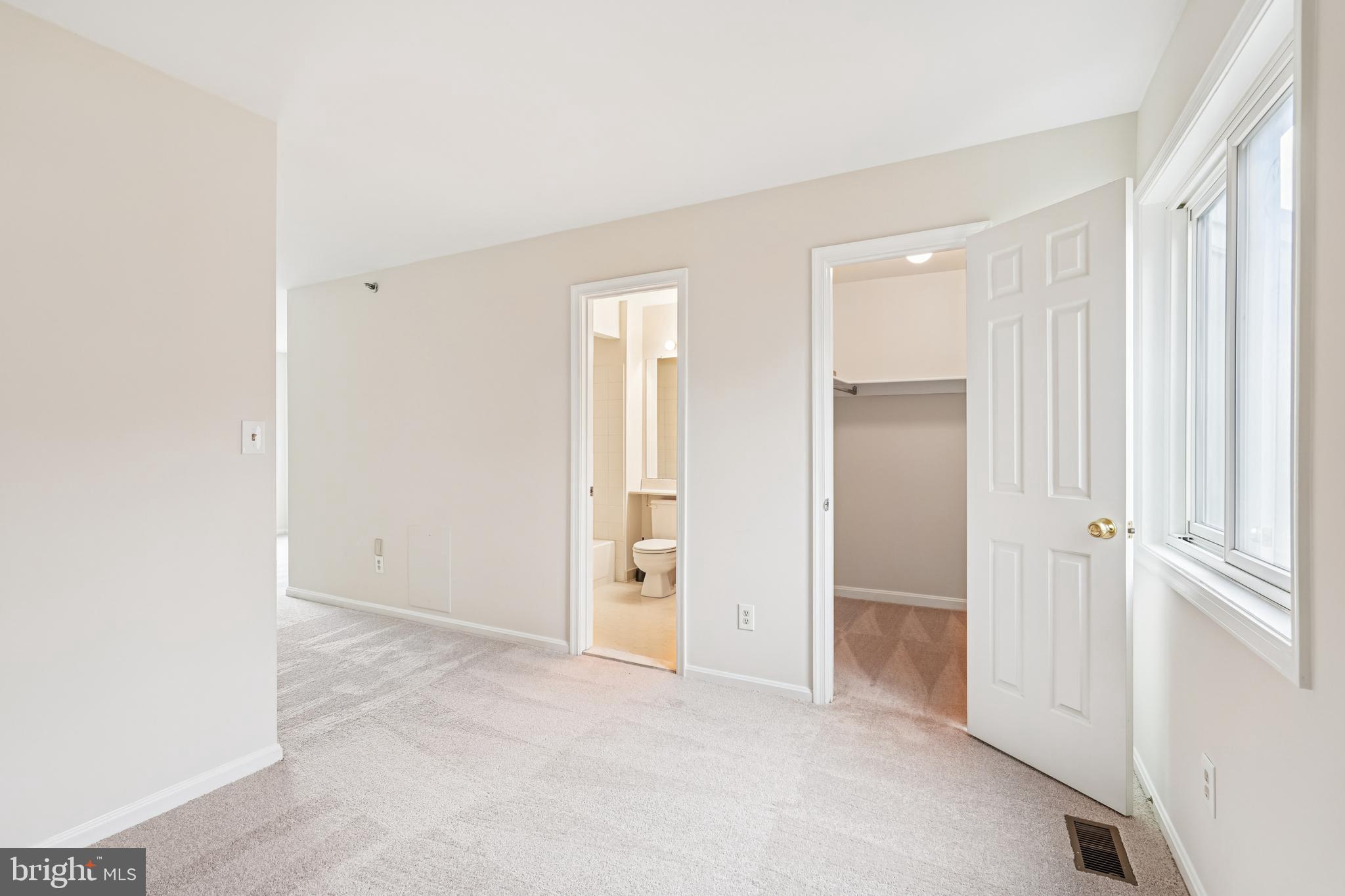 HIGHLAND HALL - Residential