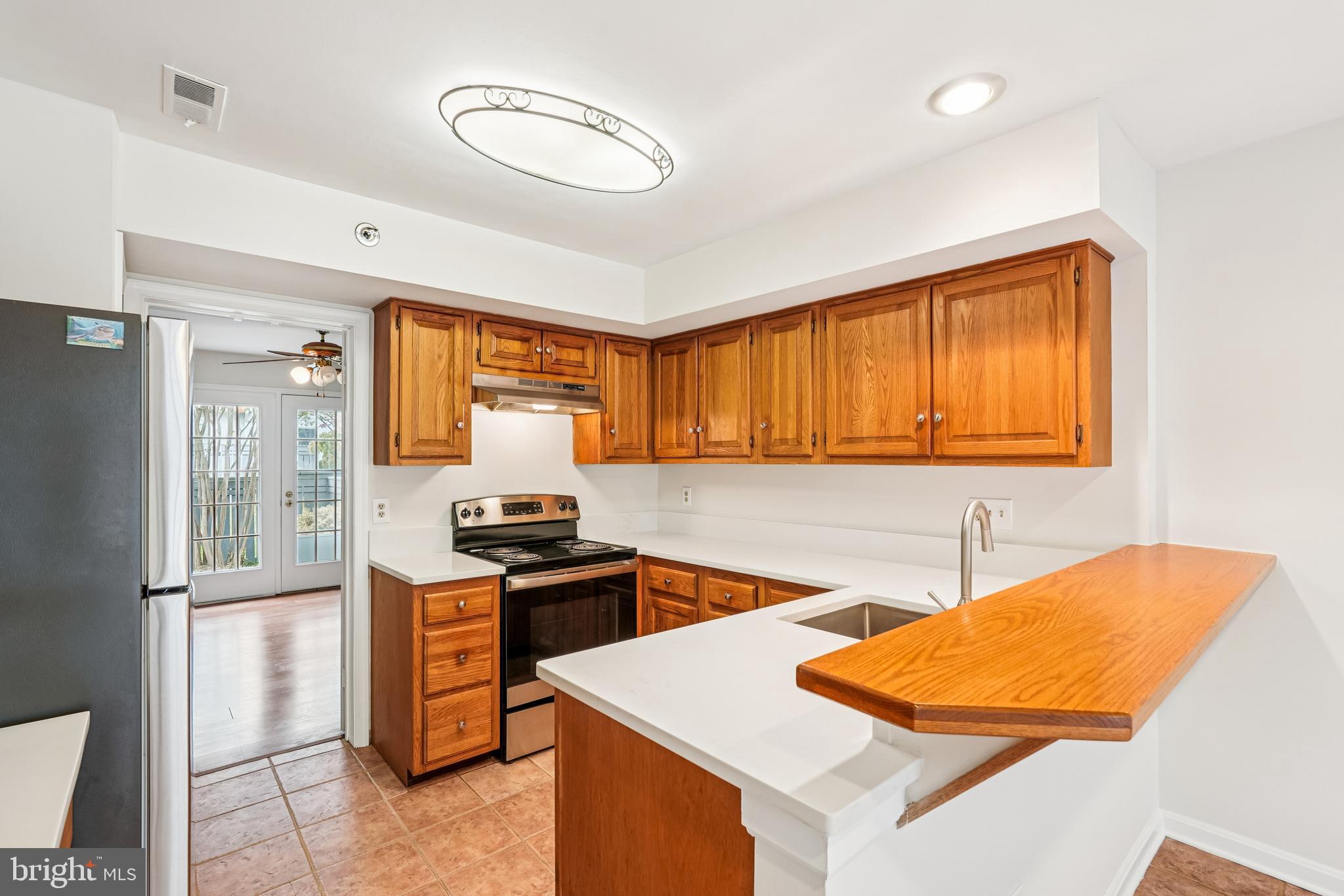 HIGHLAND HALL - Residential