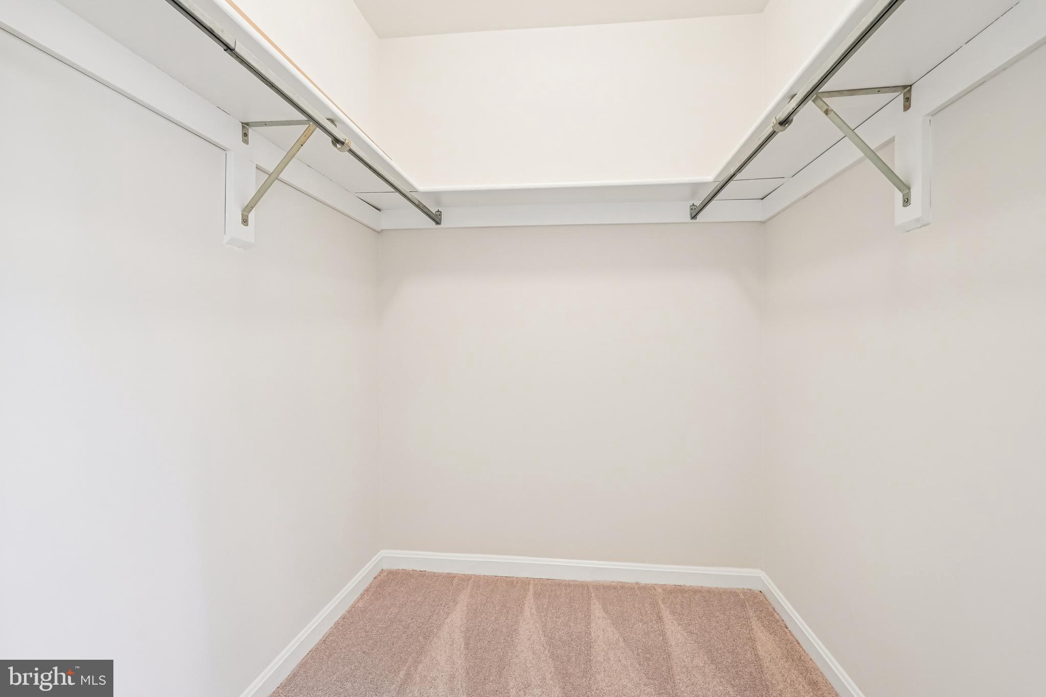 HIGHLAND HALL - Residential