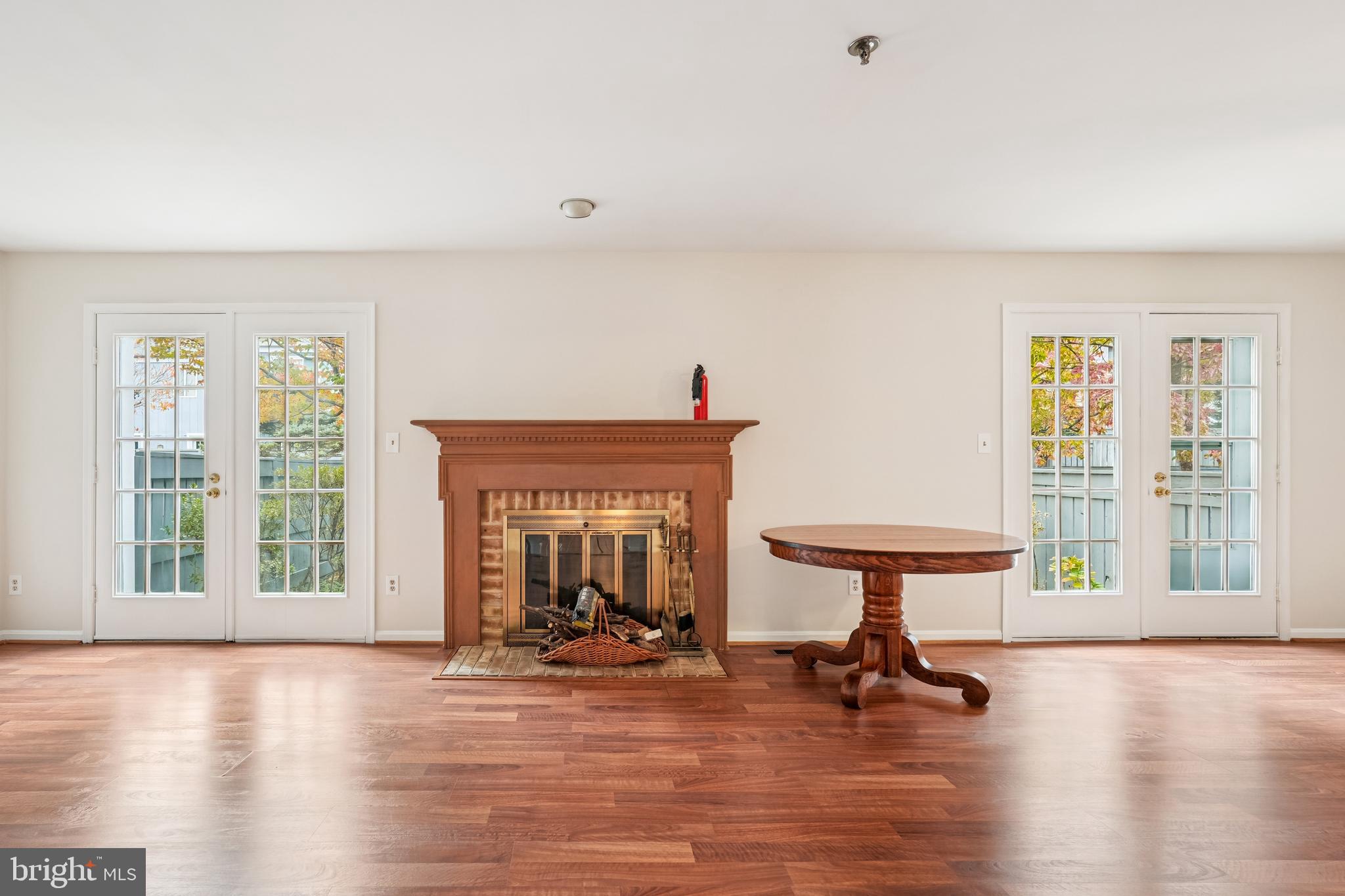 HIGHLAND HALL - Residential