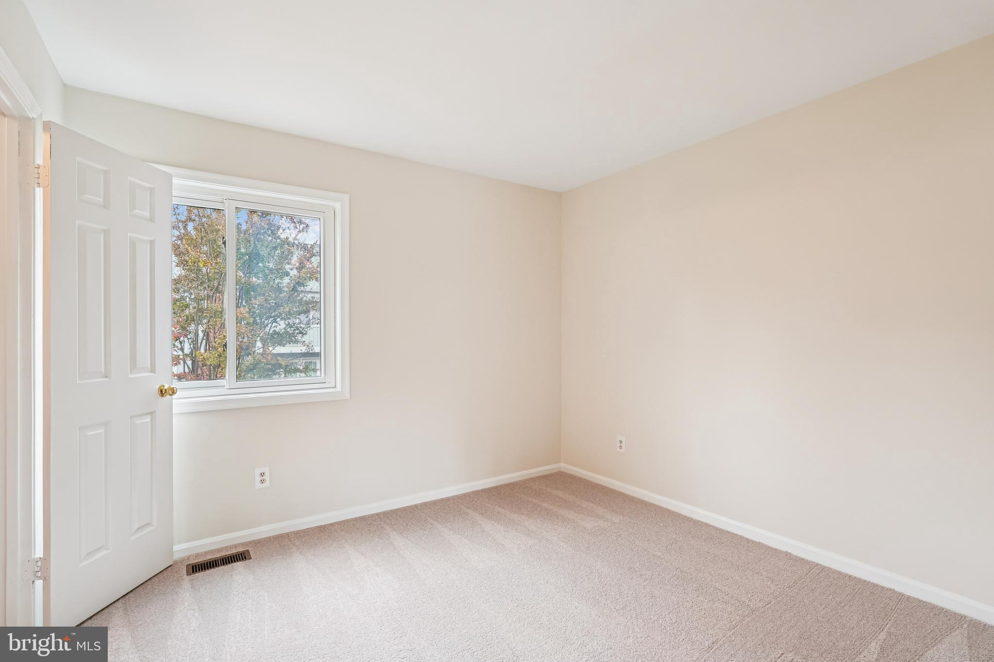 HIGHLAND HALL - Residential