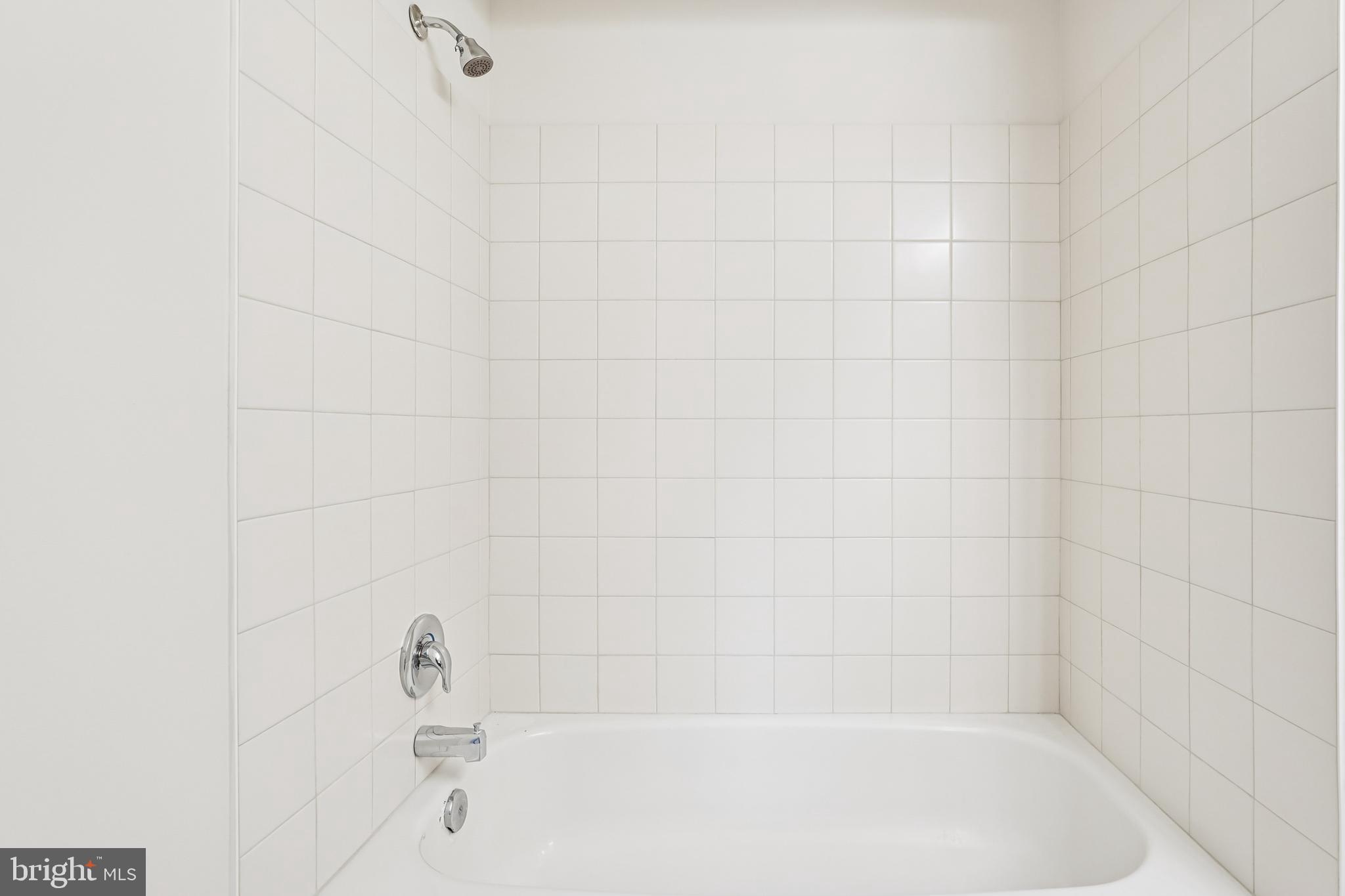 HIGHLAND HALL - Residential