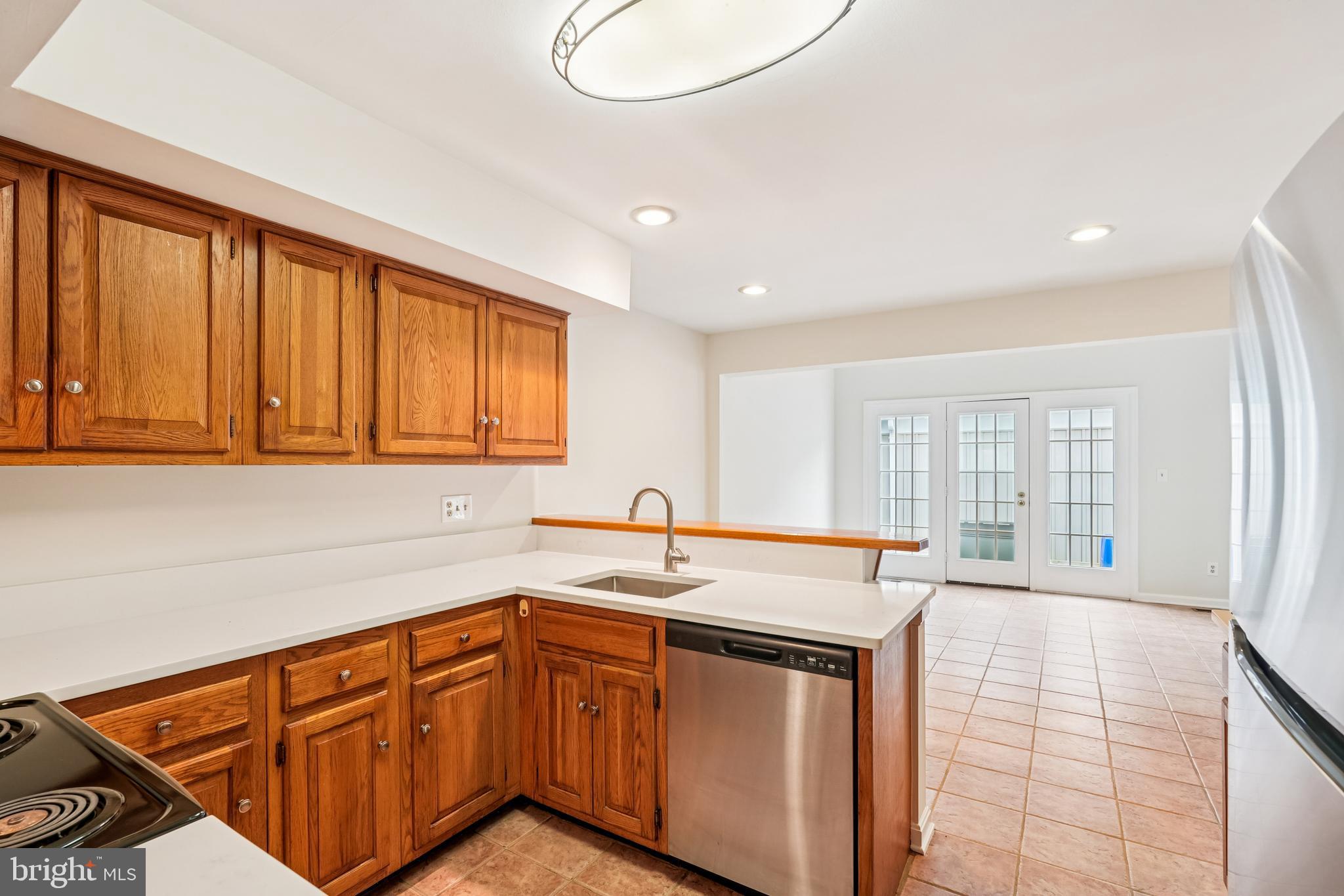 HIGHLAND HALL - Residential