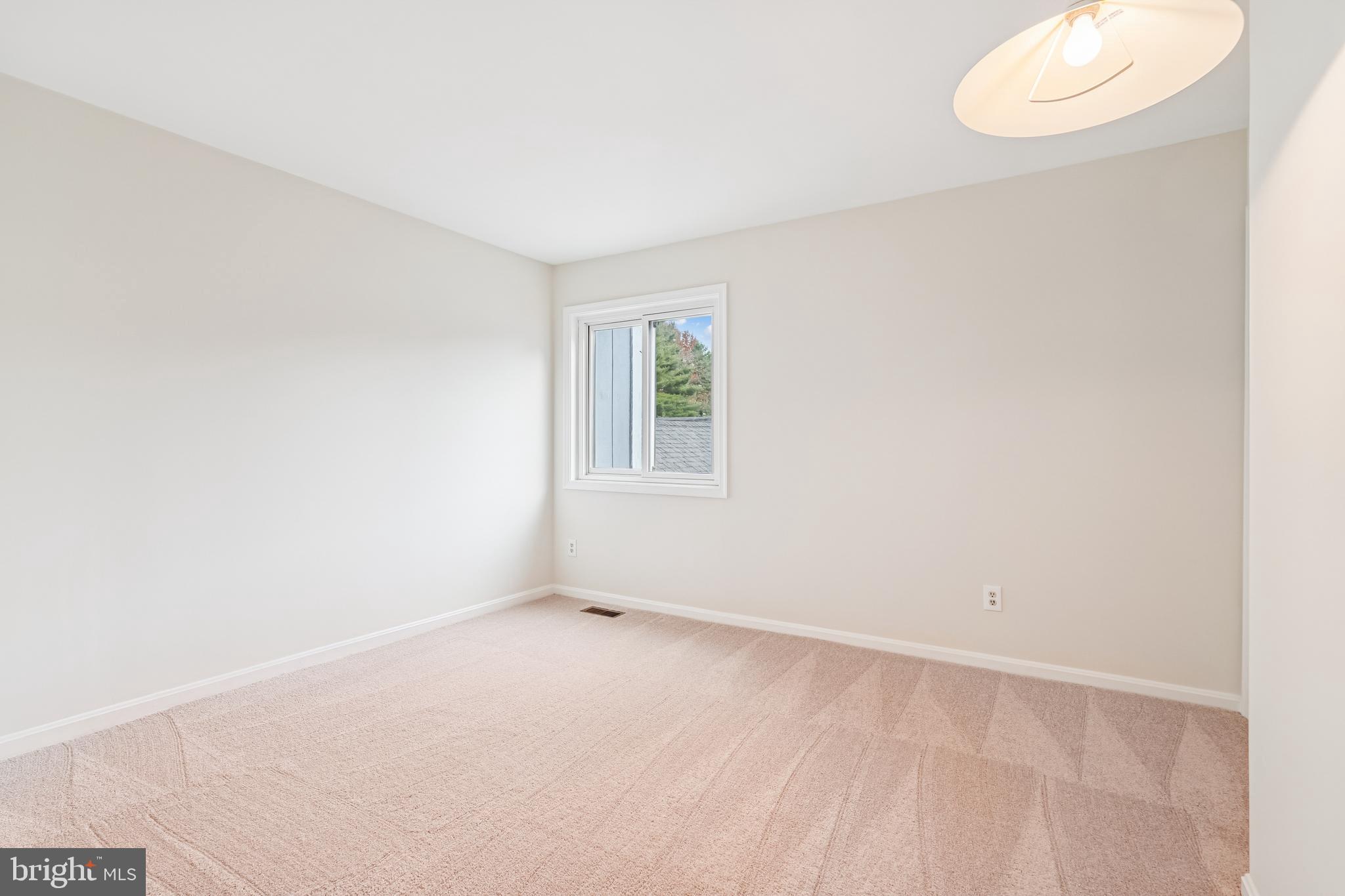 HIGHLAND HALL - Residential