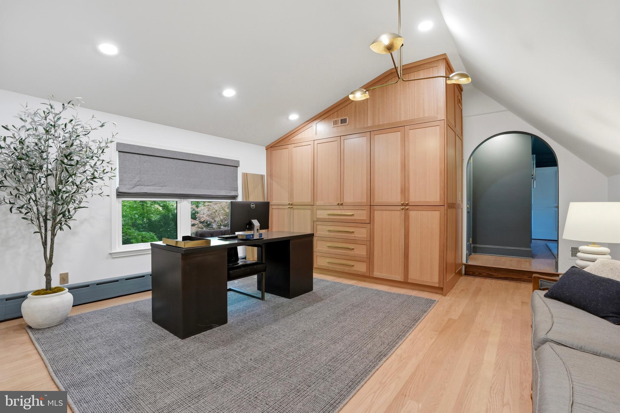 FOREST HILL - Residential