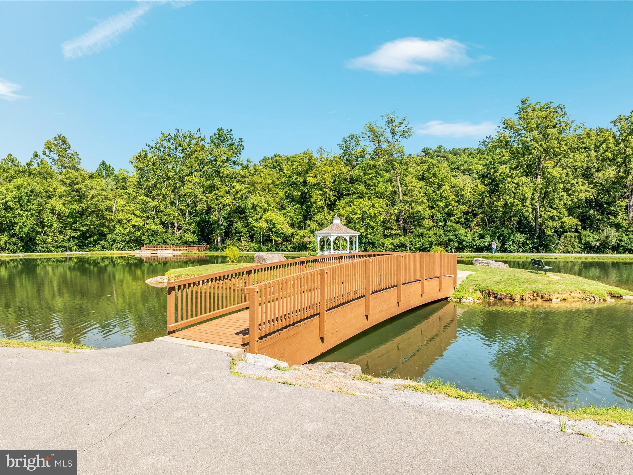 BROOKSIDE - Residential