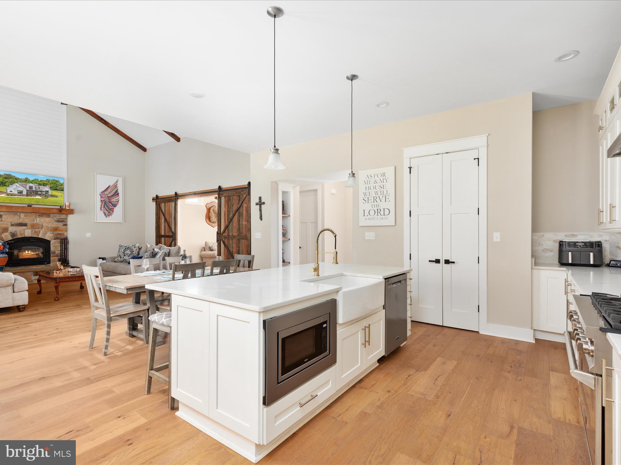 BROOKSIDE - Residential