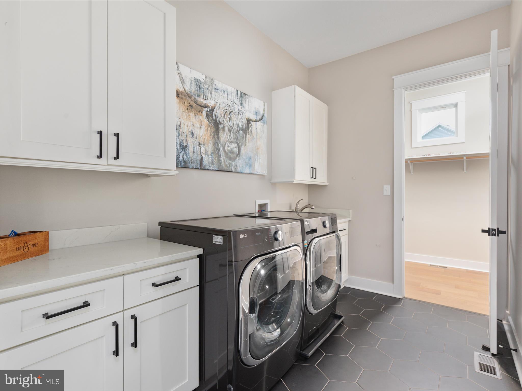 BROOKSIDE - Residential