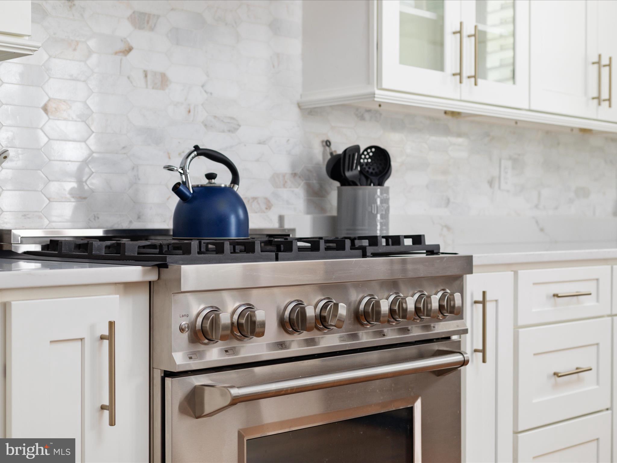 BROOKSIDE - Residential