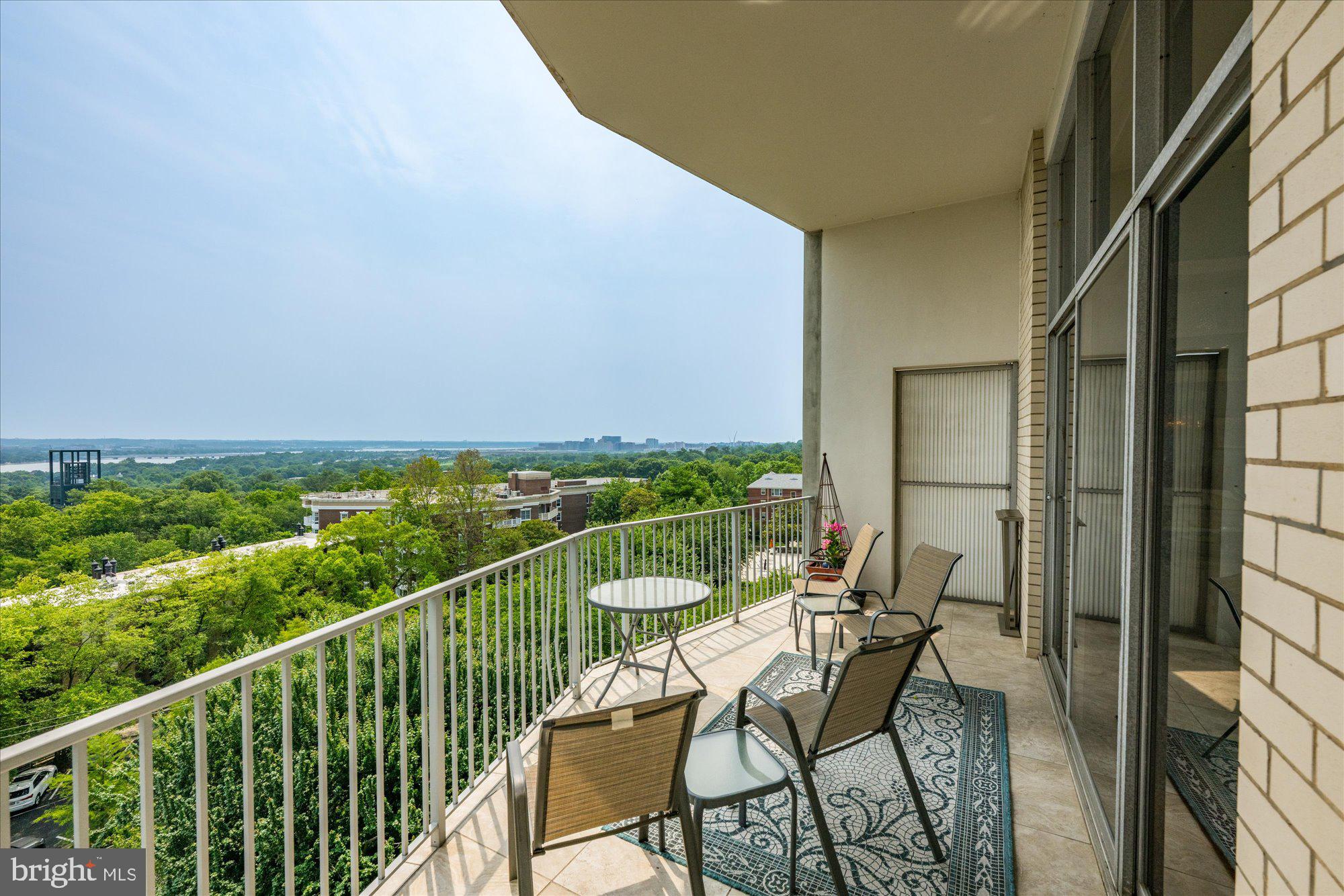 PROSPECT HOUSE - Residential