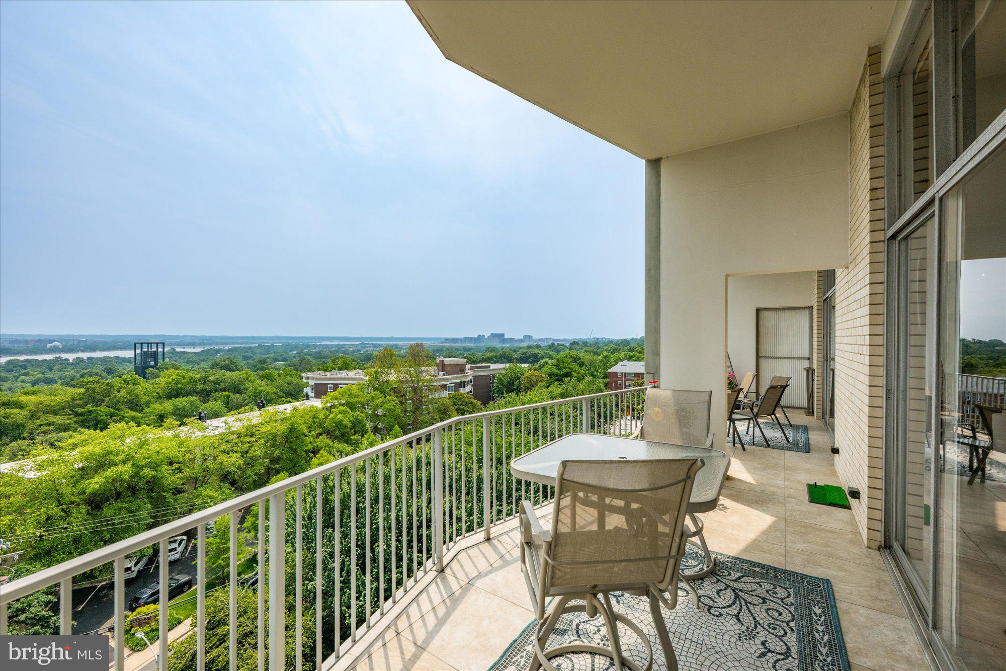 PROSPECT HOUSE - Residential