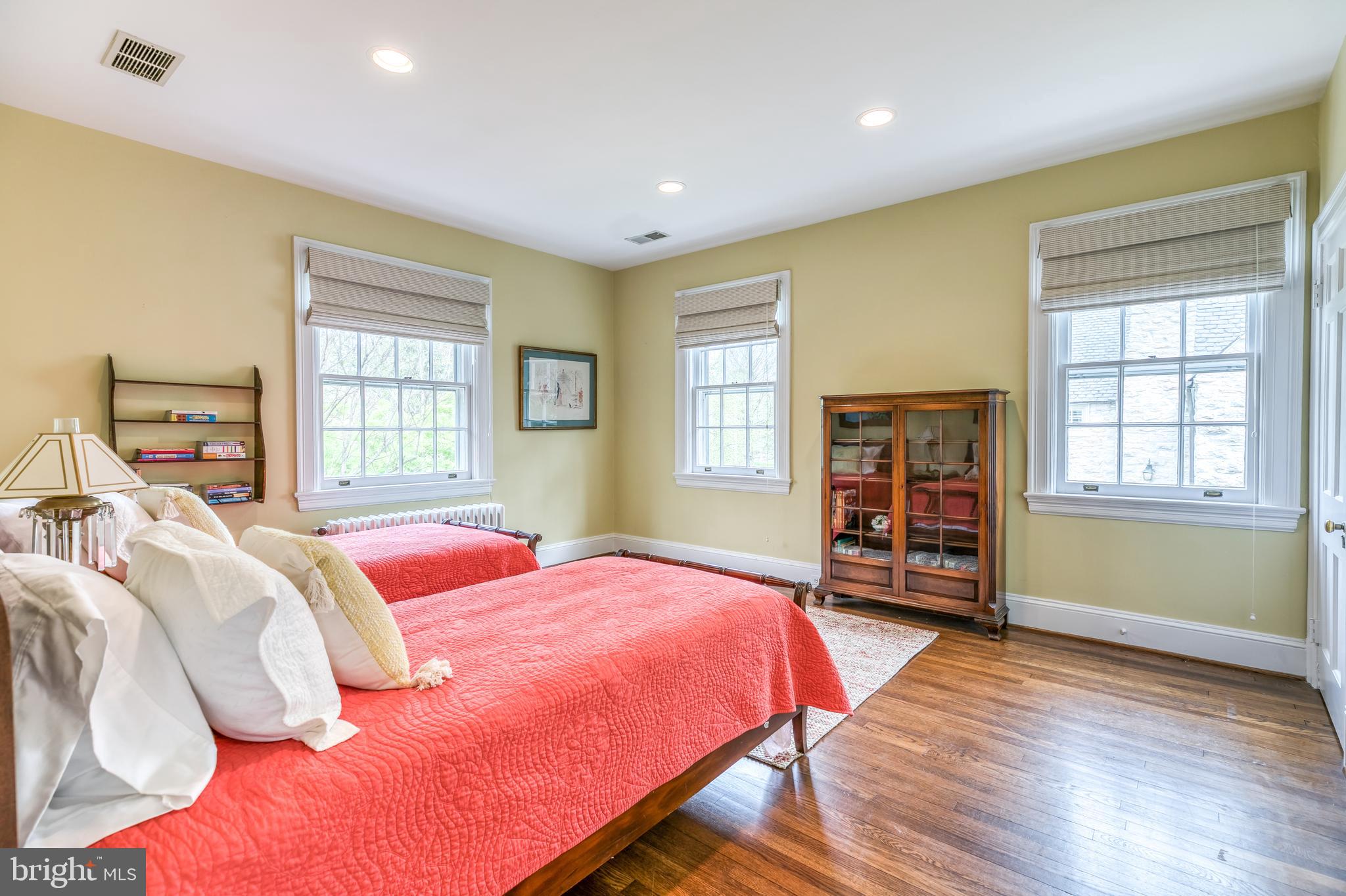 GREATER HOMELAND HISTORIC DISTRICT - Residential