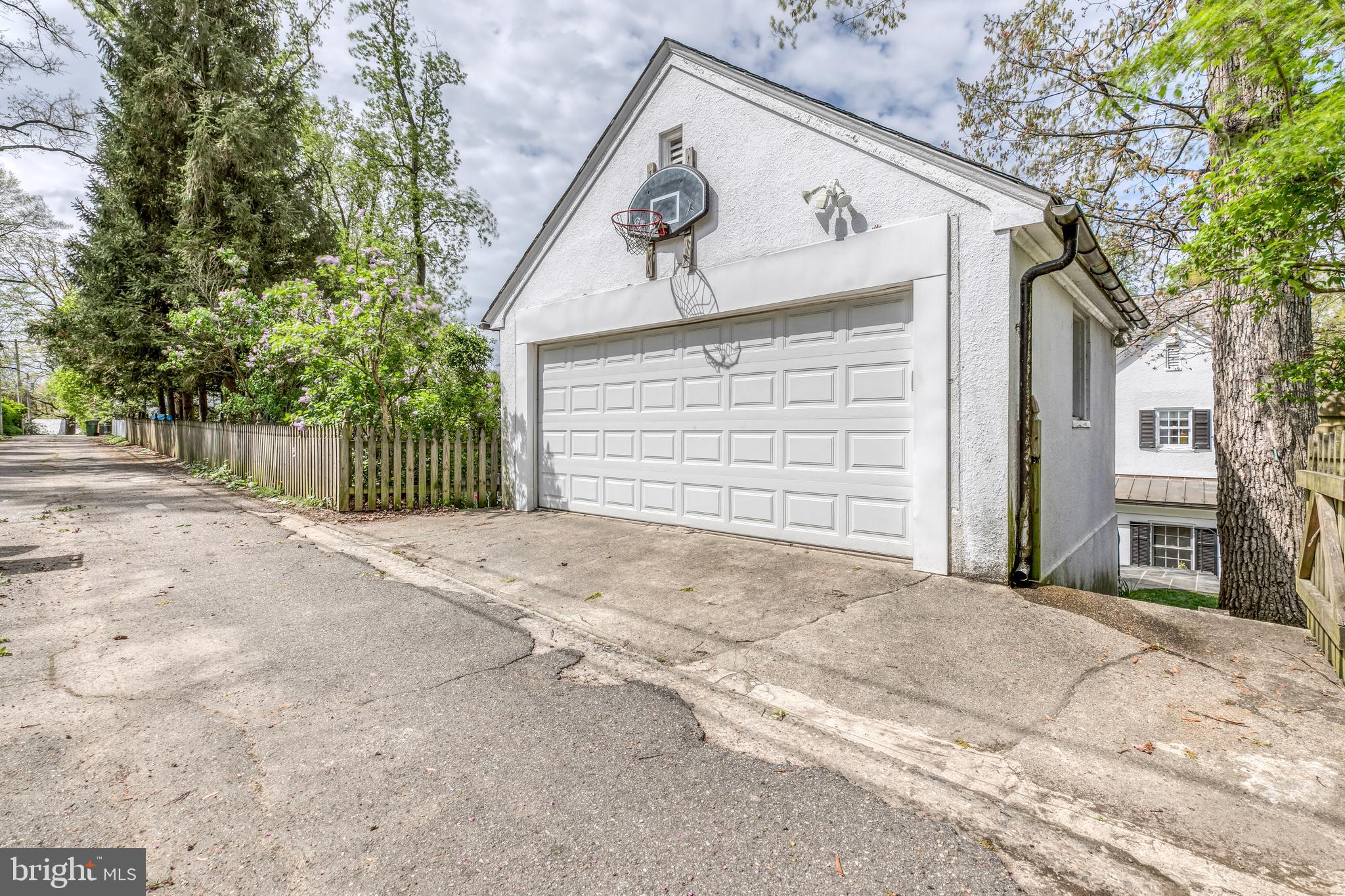 GREATER HOMELAND HISTORIC DISTRICT - Residential