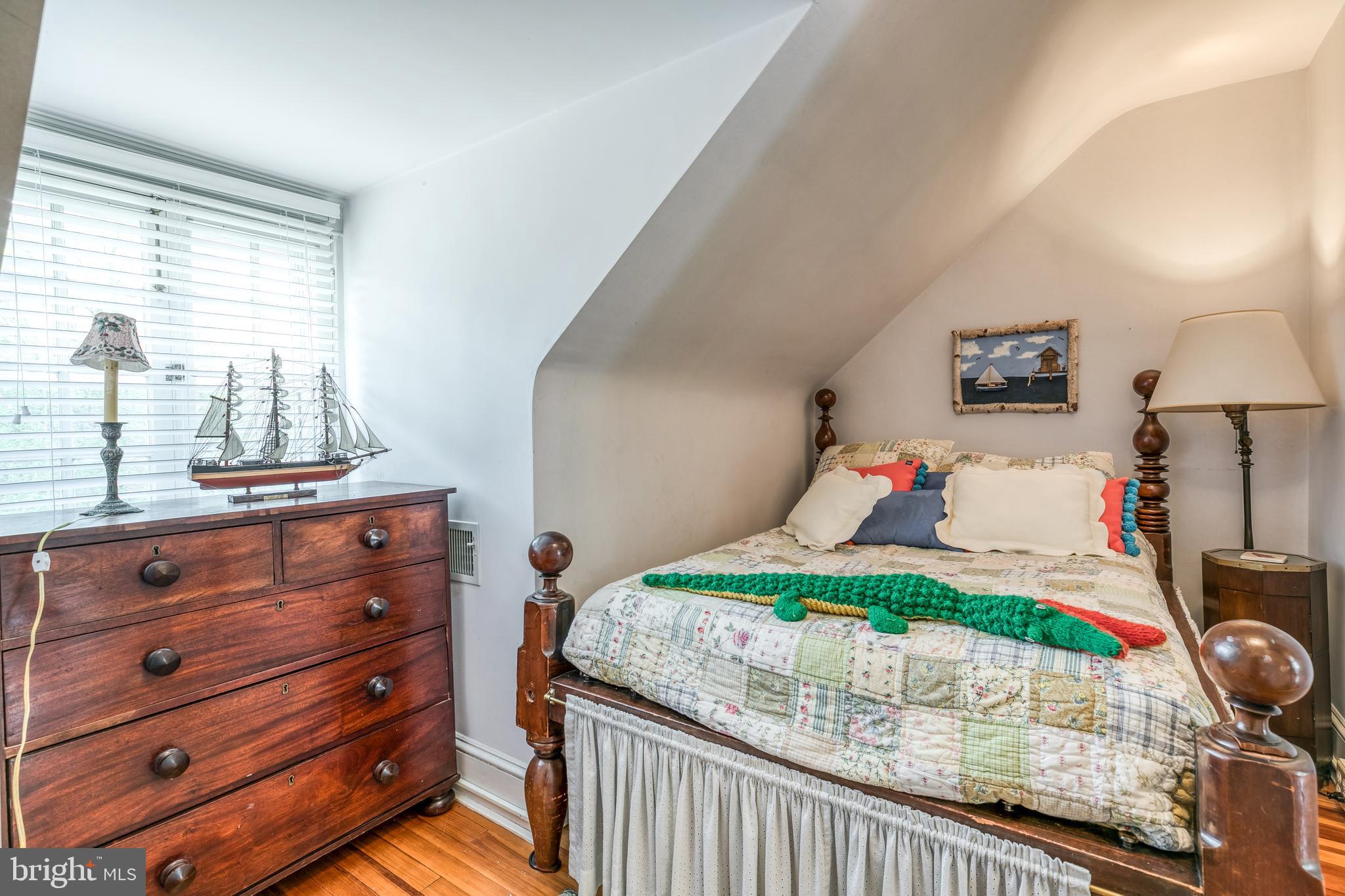 GREATER HOMELAND HISTORIC DISTRICT - Residential