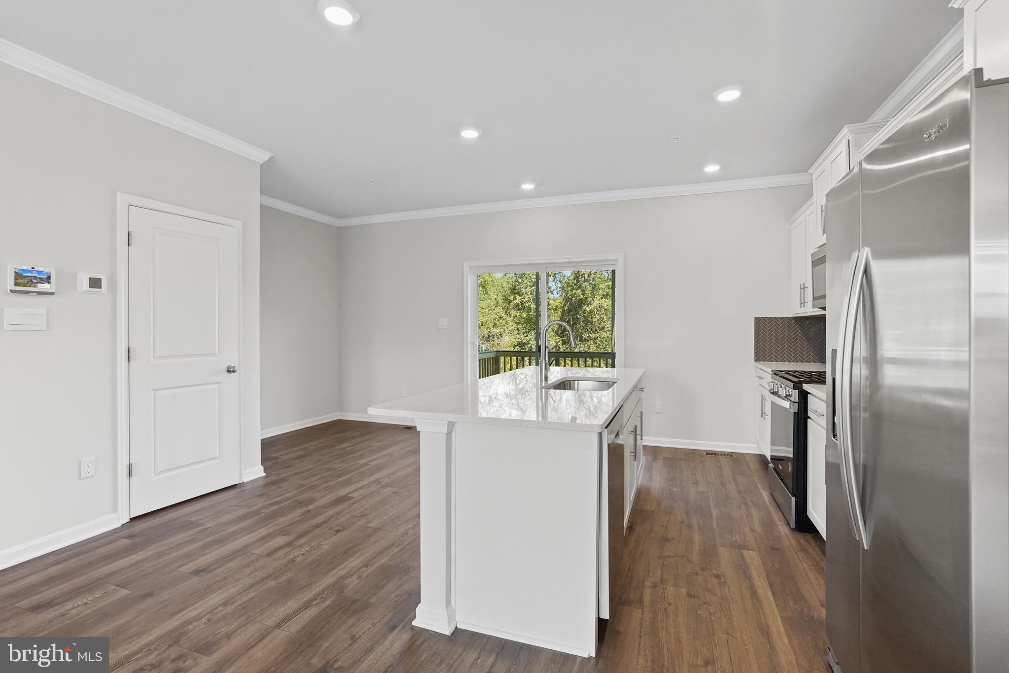 WOODYARD - Residential