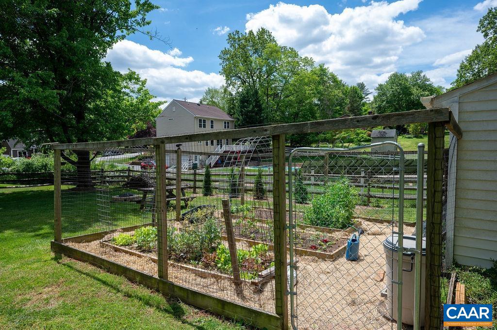 NORTHFIELDS - Residential