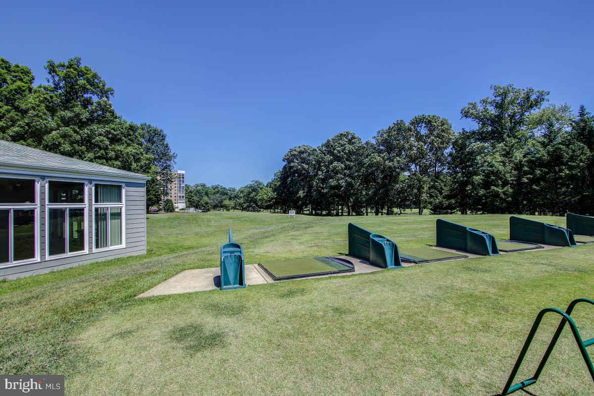 LEISURE WORLD - Residential