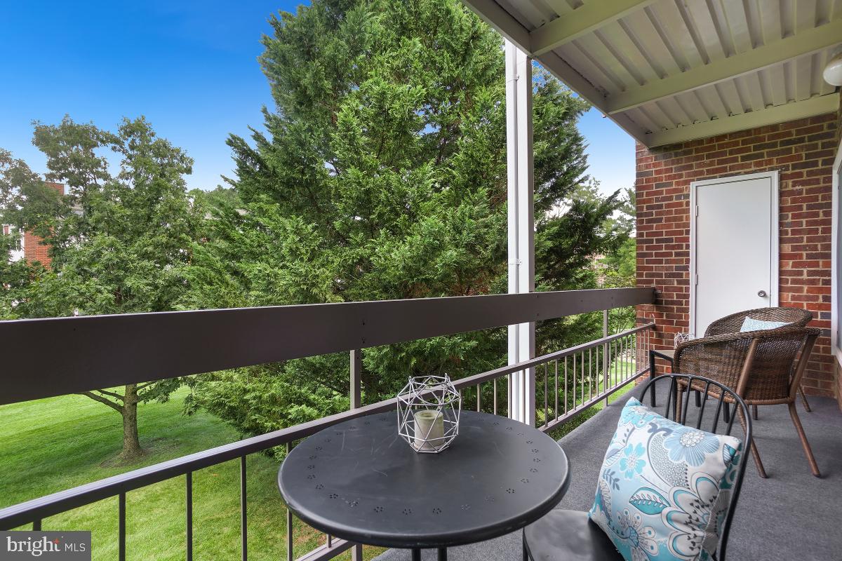 LEISURE WORLD - Residential