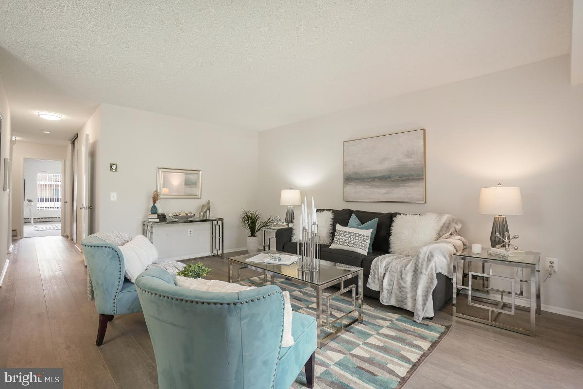 LEISURE WORLD - Residential