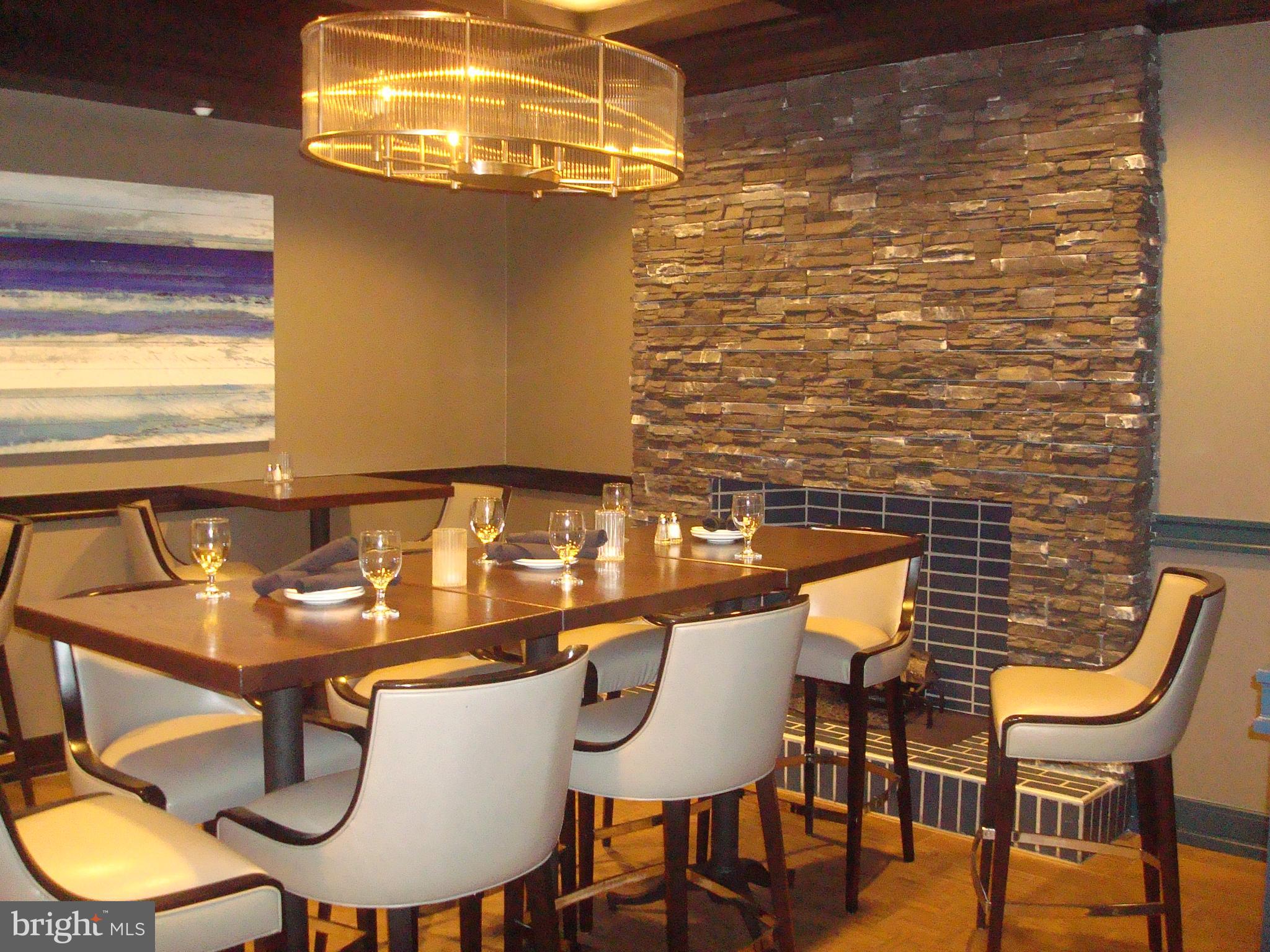 LEISURE WORLD - Residential