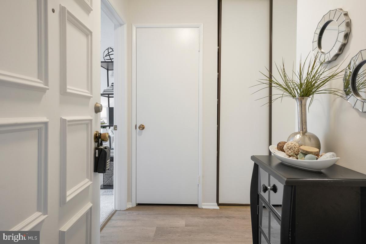 LEISURE WORLD - Residential