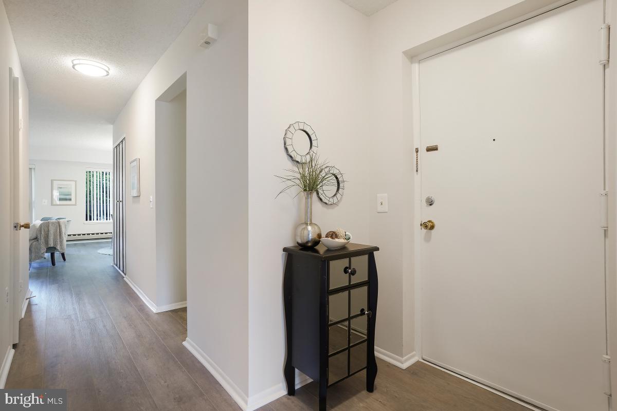 LEISURE WORLD - Residential