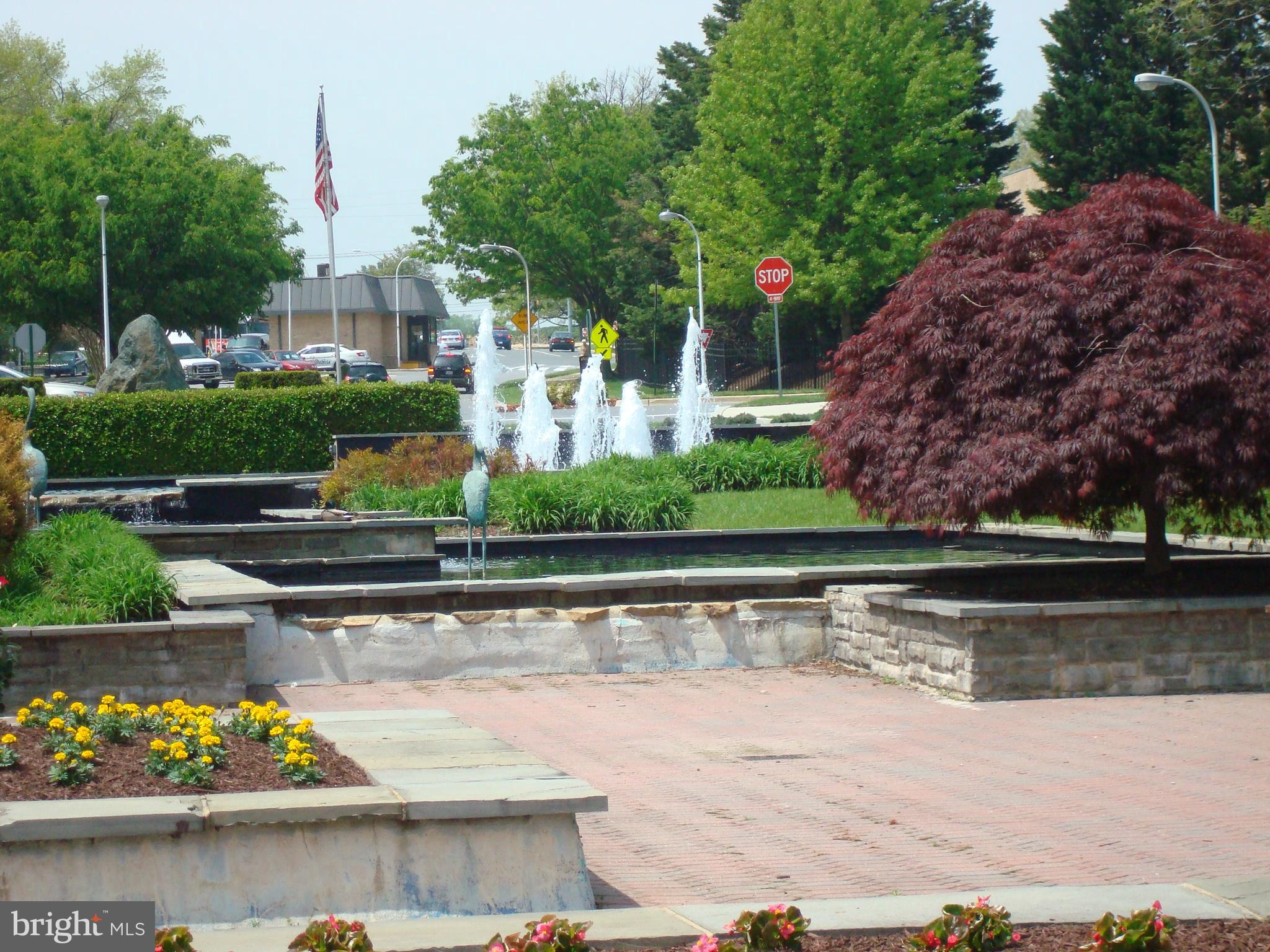 LEISURE WORLD - Residential