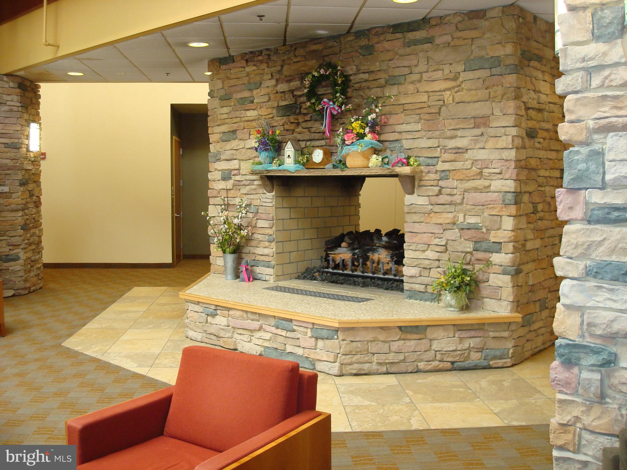 LEISURE WORLD - Residential