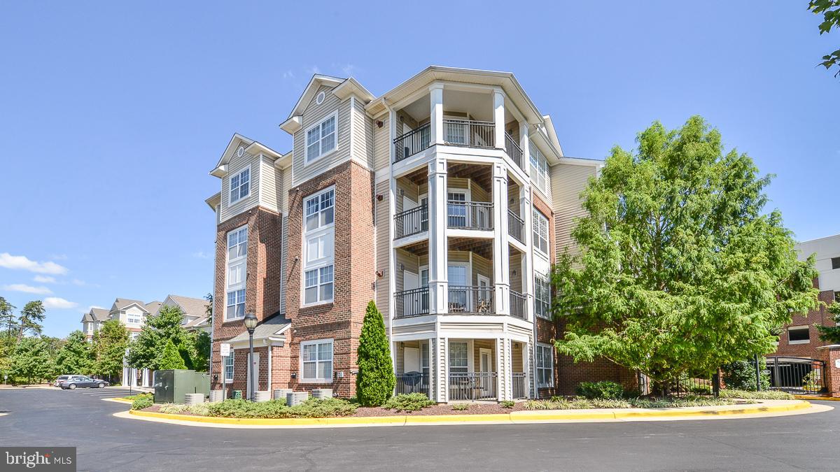 BRYSON AT WOODLAND PARK - Residential Lease