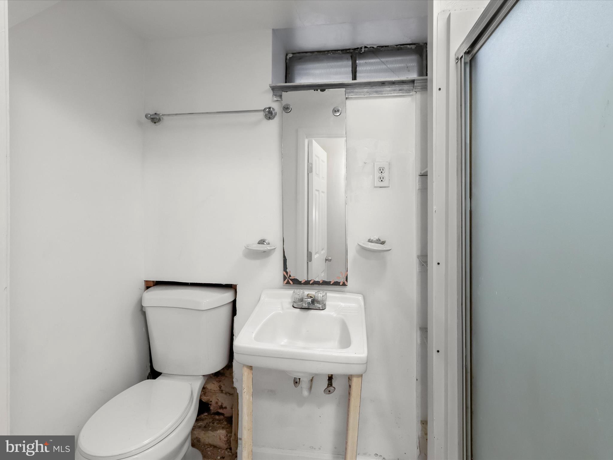 GRAY MANOR - Residential