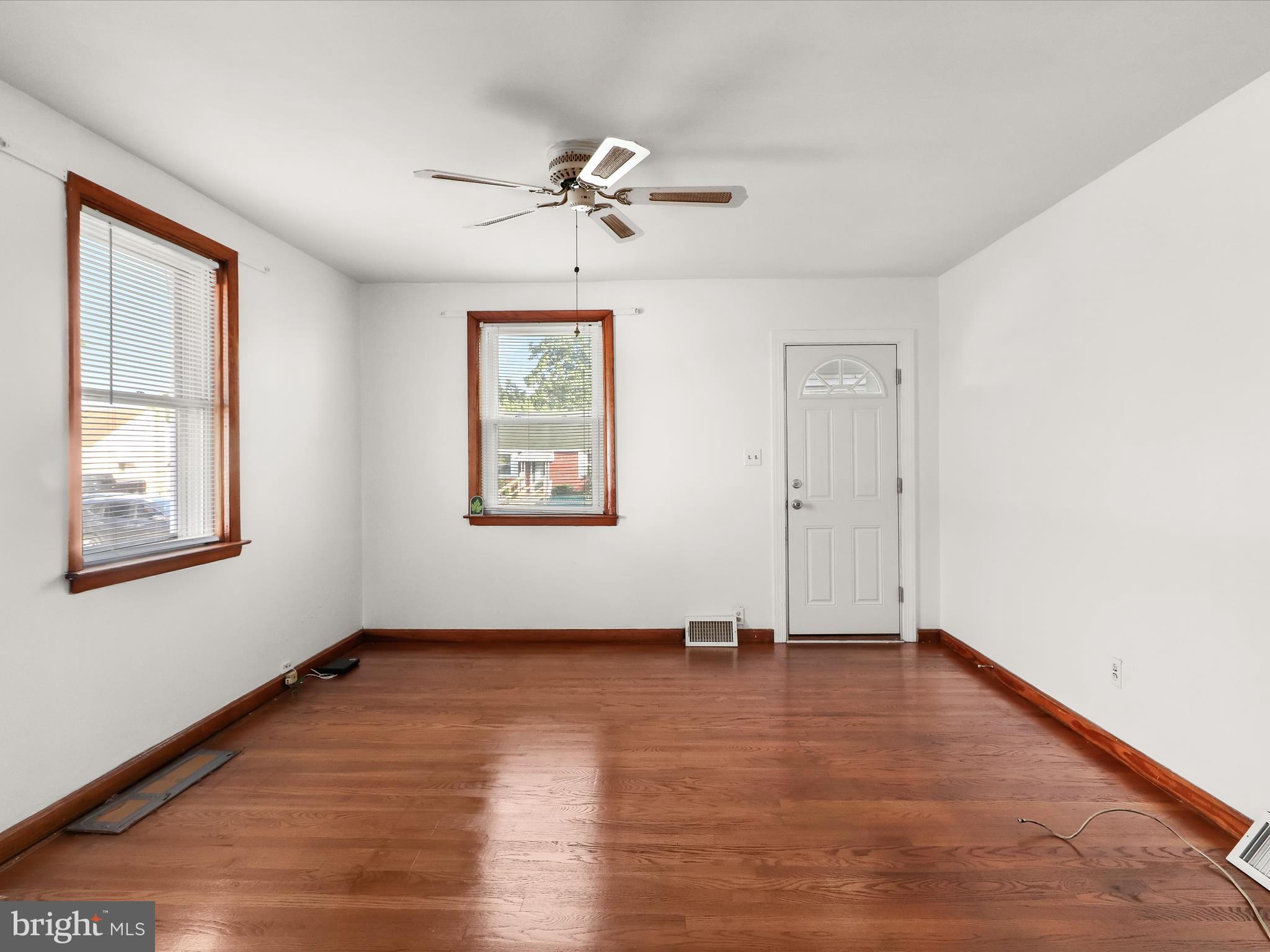 GRAY MANOR - Residential