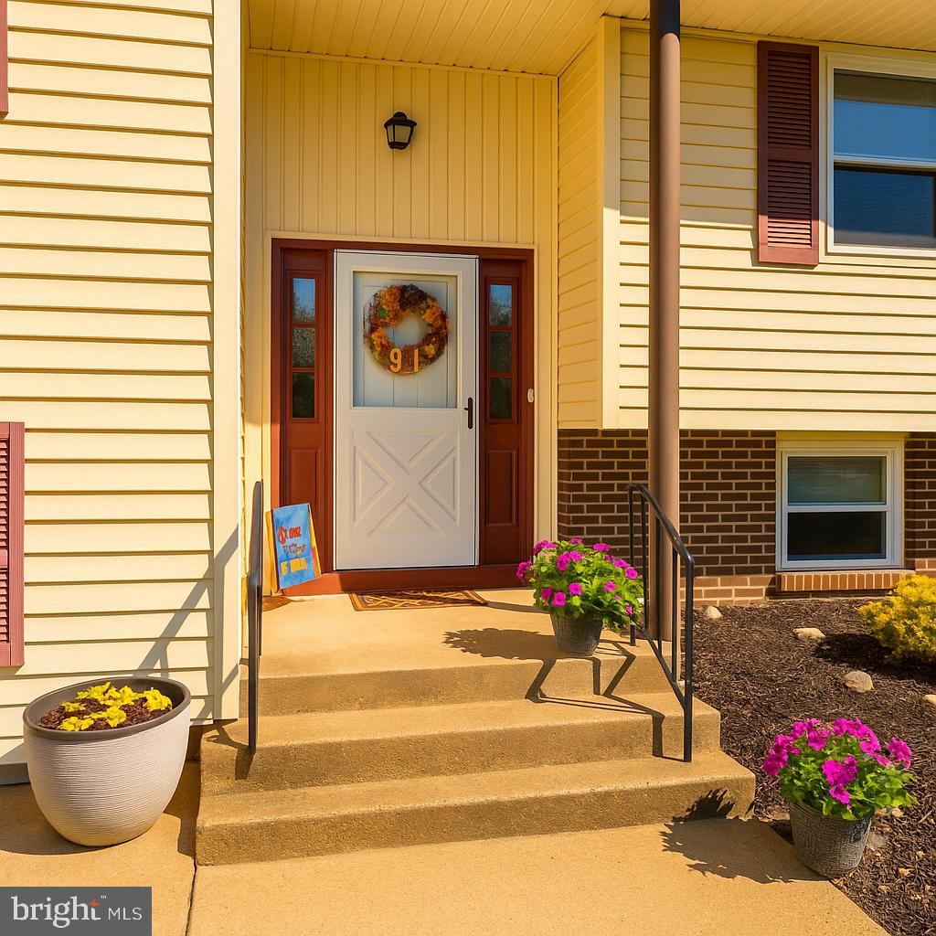 103 HEMLOCK DRIVE
