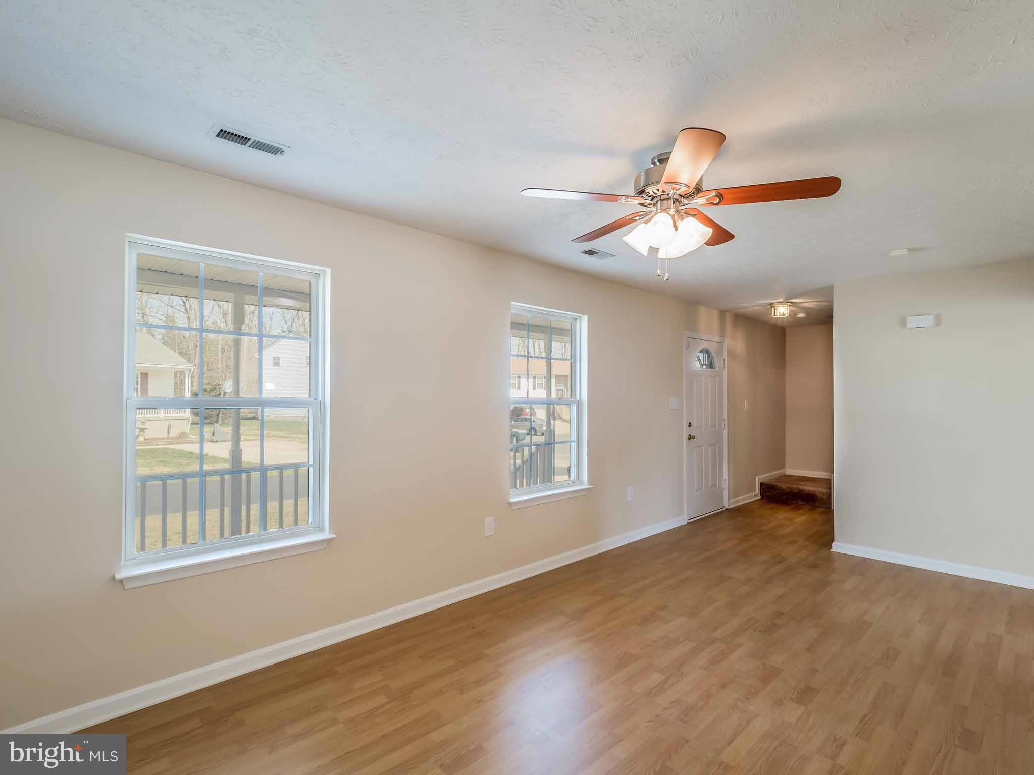 LAUREL GLEN - Residential