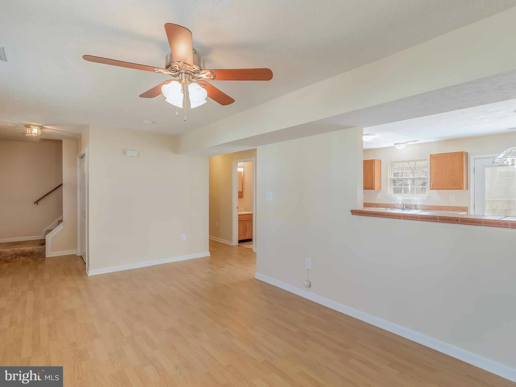 LAUREL GLEN - Residential