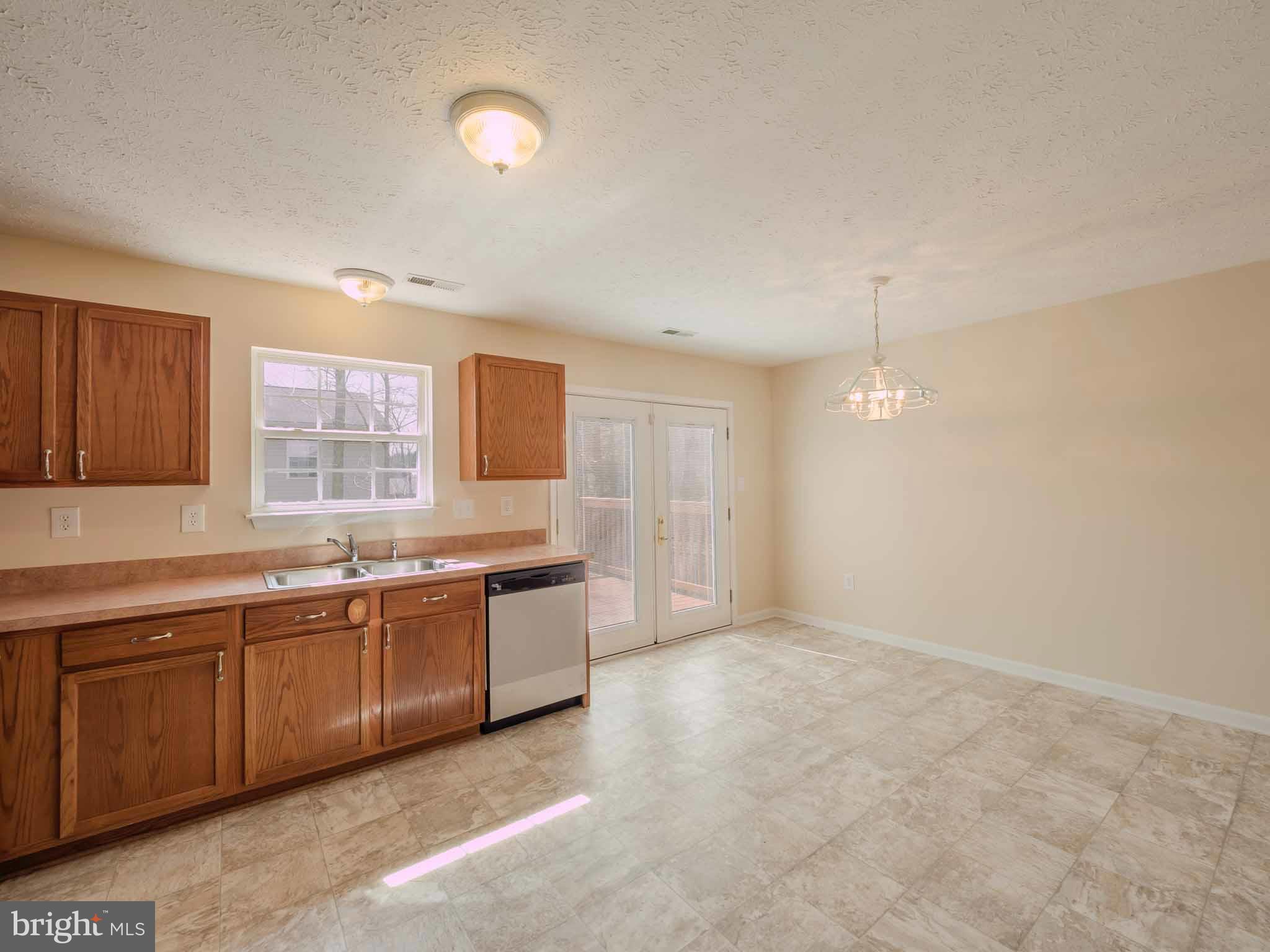 LAUREL GLEN - Residential